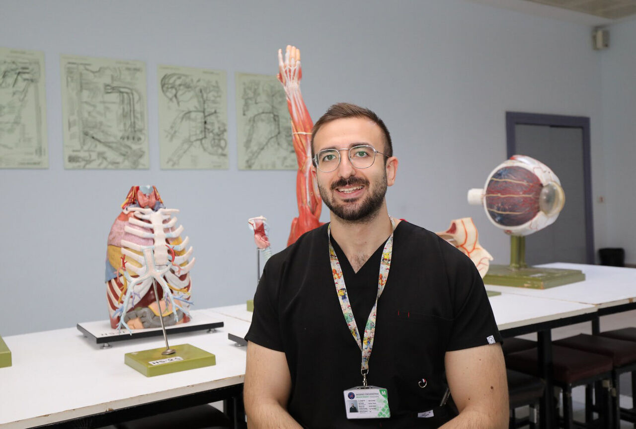 depremzede-164-tip-ogrencisine-aude-ozel-egitim_4758_dhaphoto2