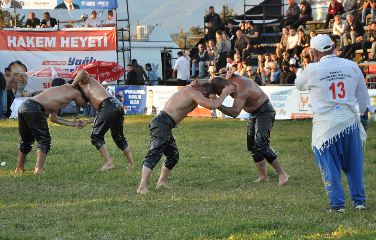 gazipasada-baspehlivan-ismail-erkal-oldu_9139_dhaphoto2