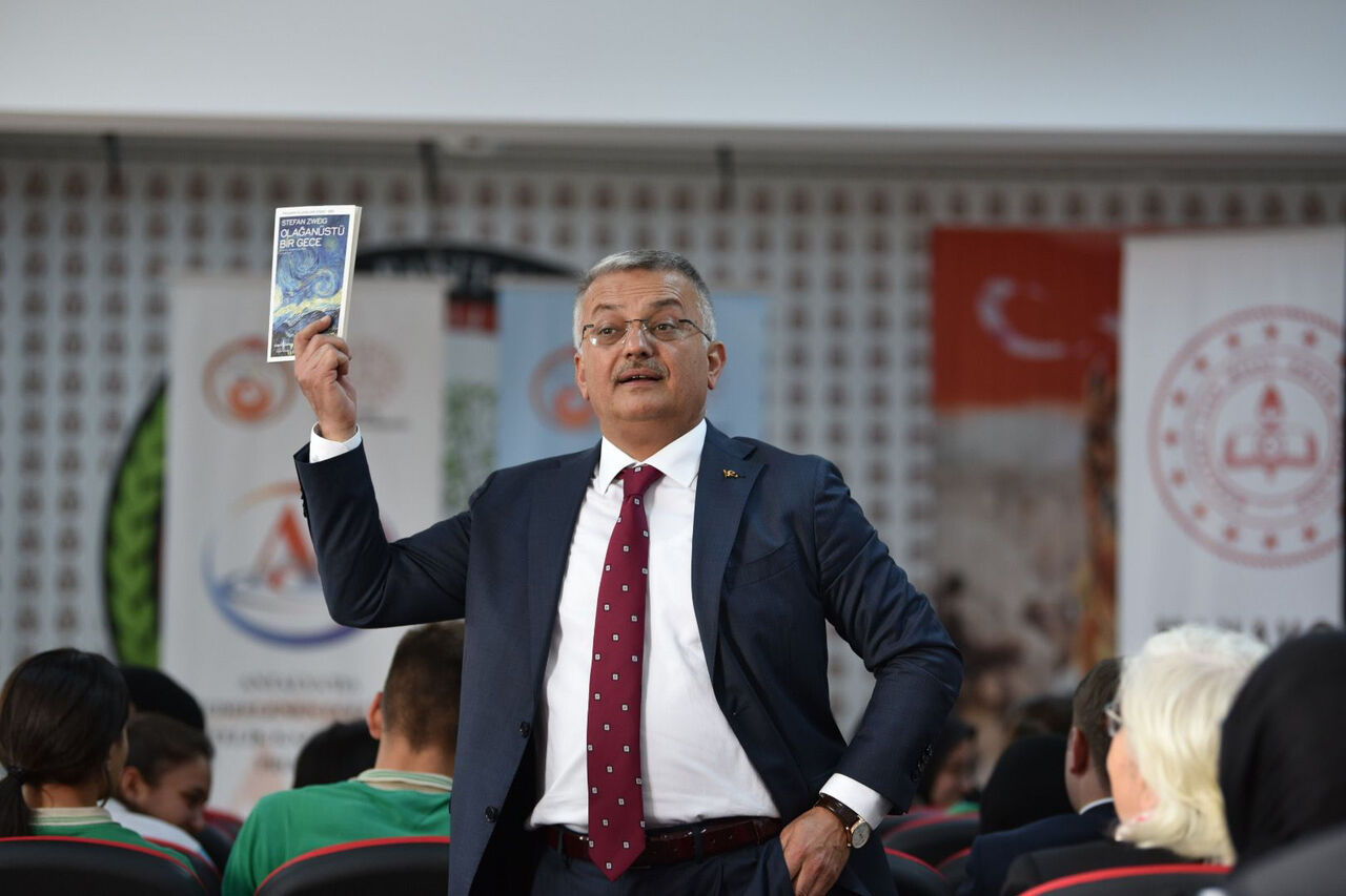 vali-yazici-ahenkin-64uncu-ziyareti-icin-manavgatta_8195_dhaphoto1