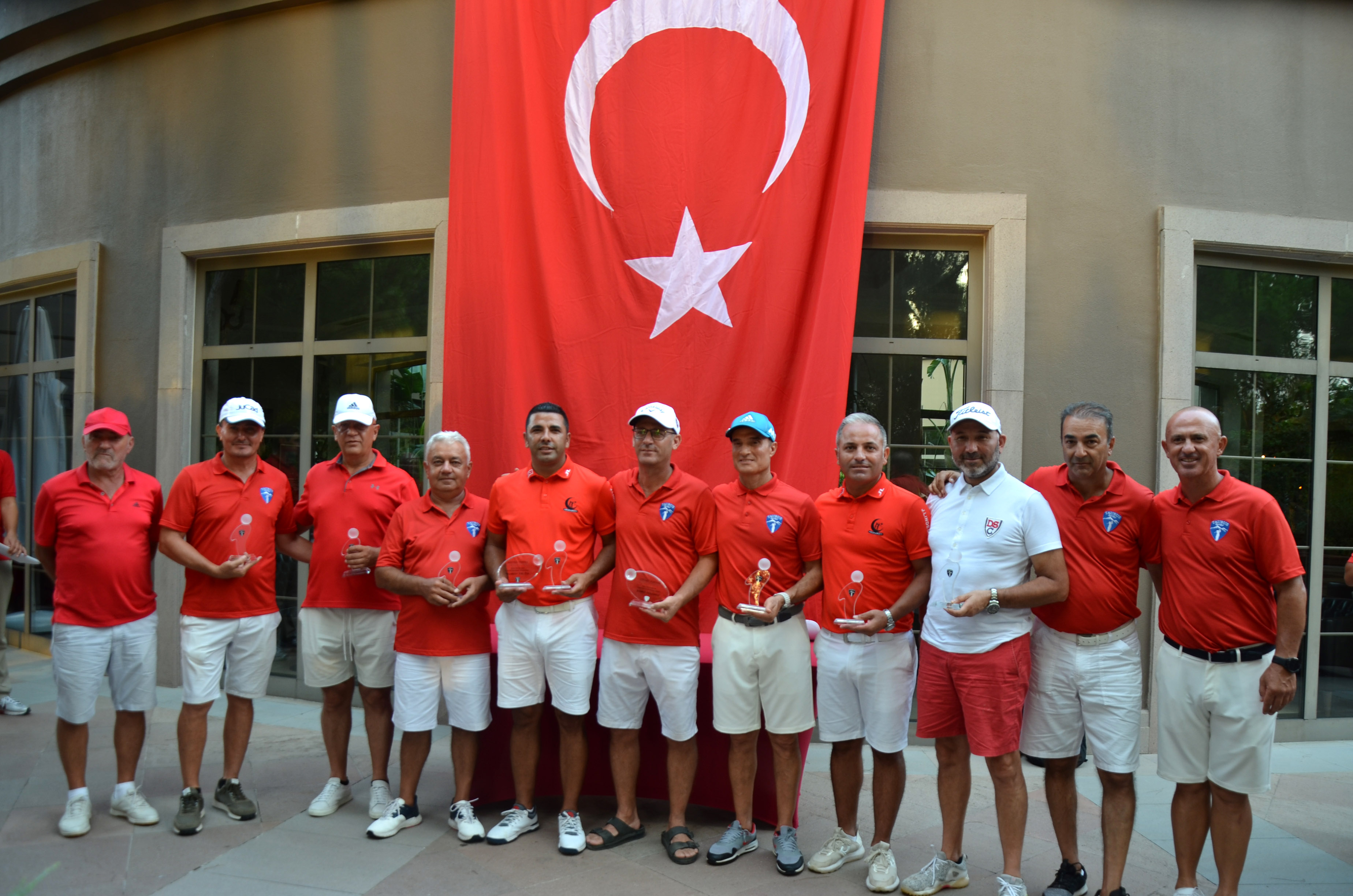 30-agustos-zafer-bayrami-golf-turnuvasi-yapildi_3081_dhaphoto5