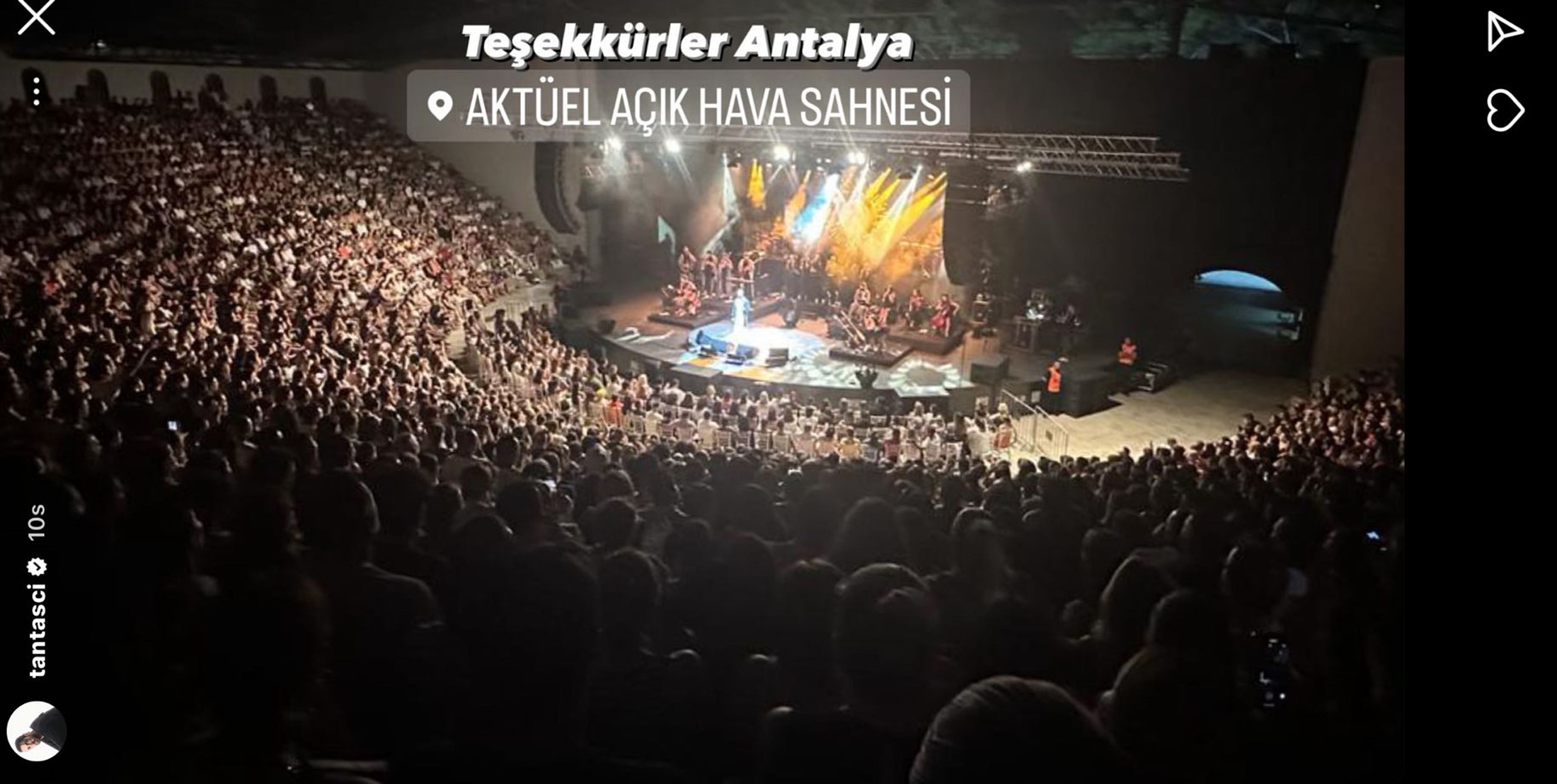 tan-tasci-kaza-sonrasi-antalyada-konser-verdi_7389_dhaphoto5