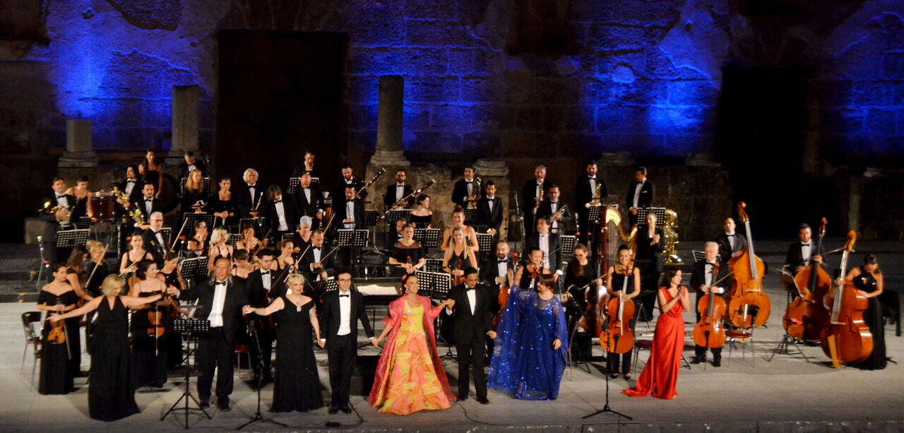 aspendos-festivali-gala-konseriyle-sona-erdi_5875_dhaphoto3