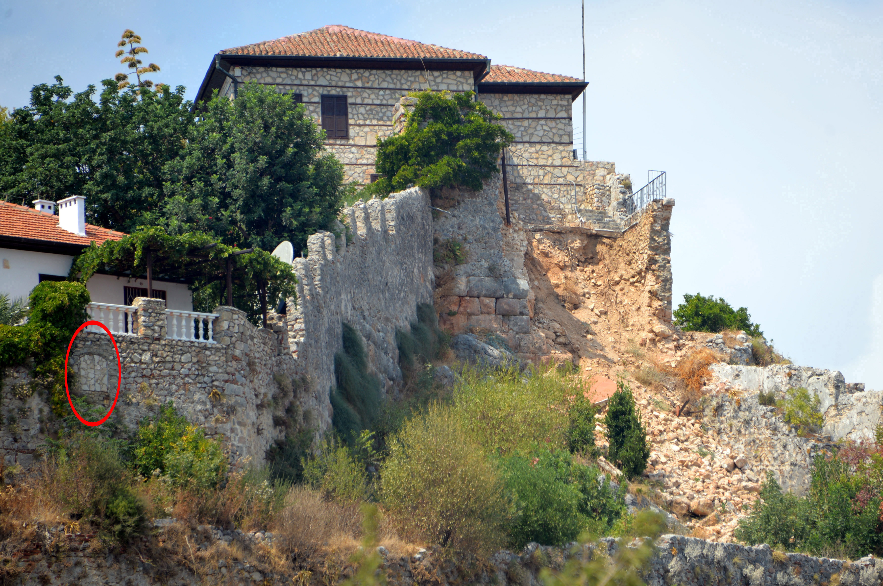 avusturyali-godina-hakkinda-alanya-kalesine-zarar-verdigi-iddiasiyla-acilan-davalar-dustu_2545_dhaphoto1