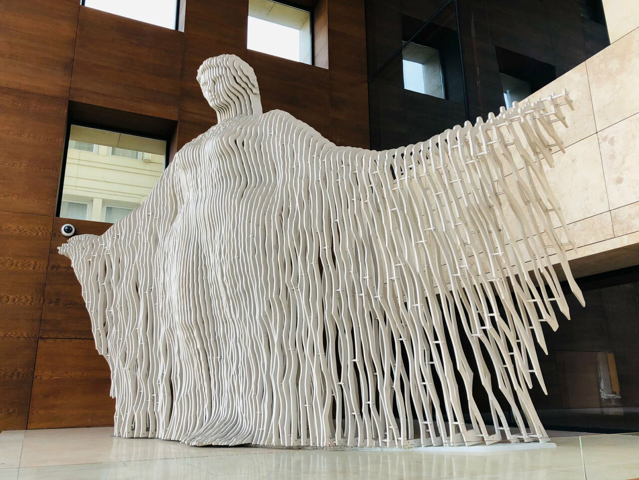 baskan-adaylarina-akdeniz-heykeli-cagrisi_8338_dhaphoto1