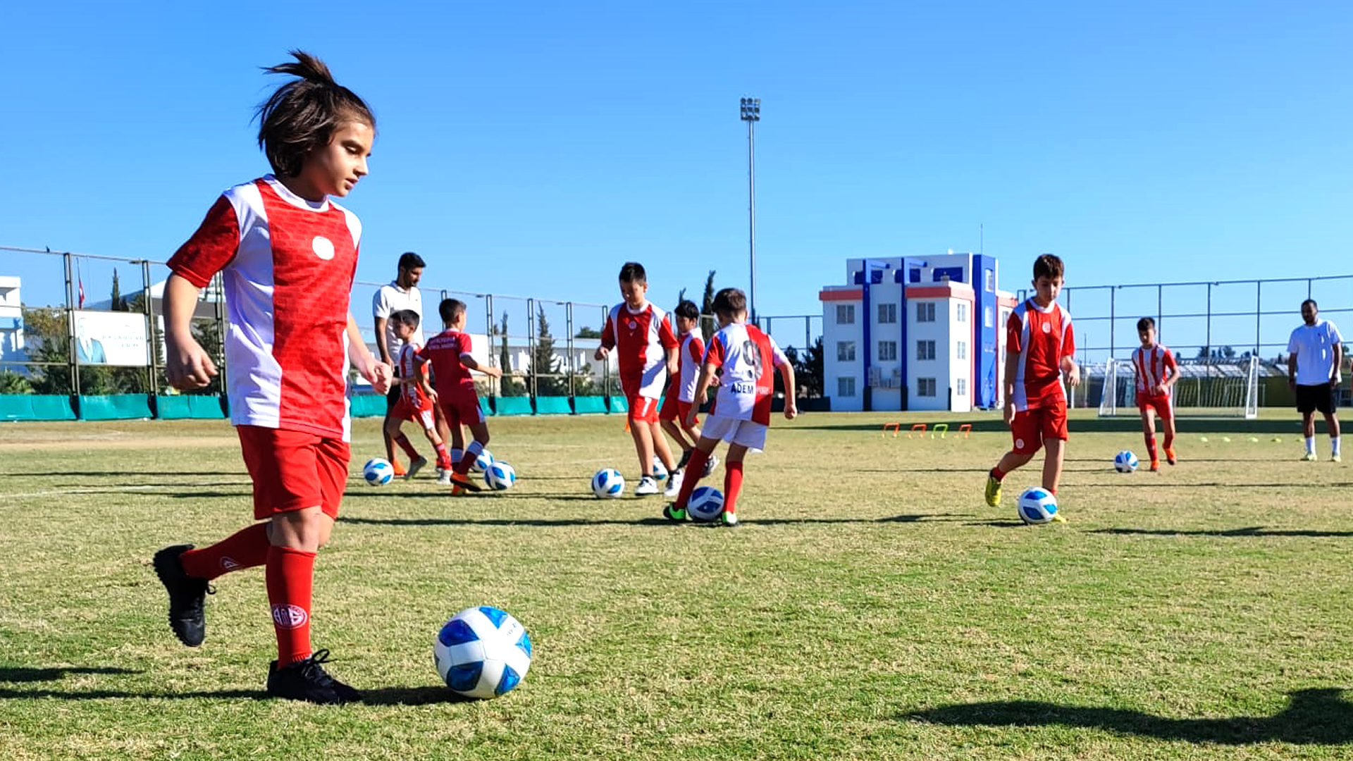 futbol_okulu_konyaaltı2