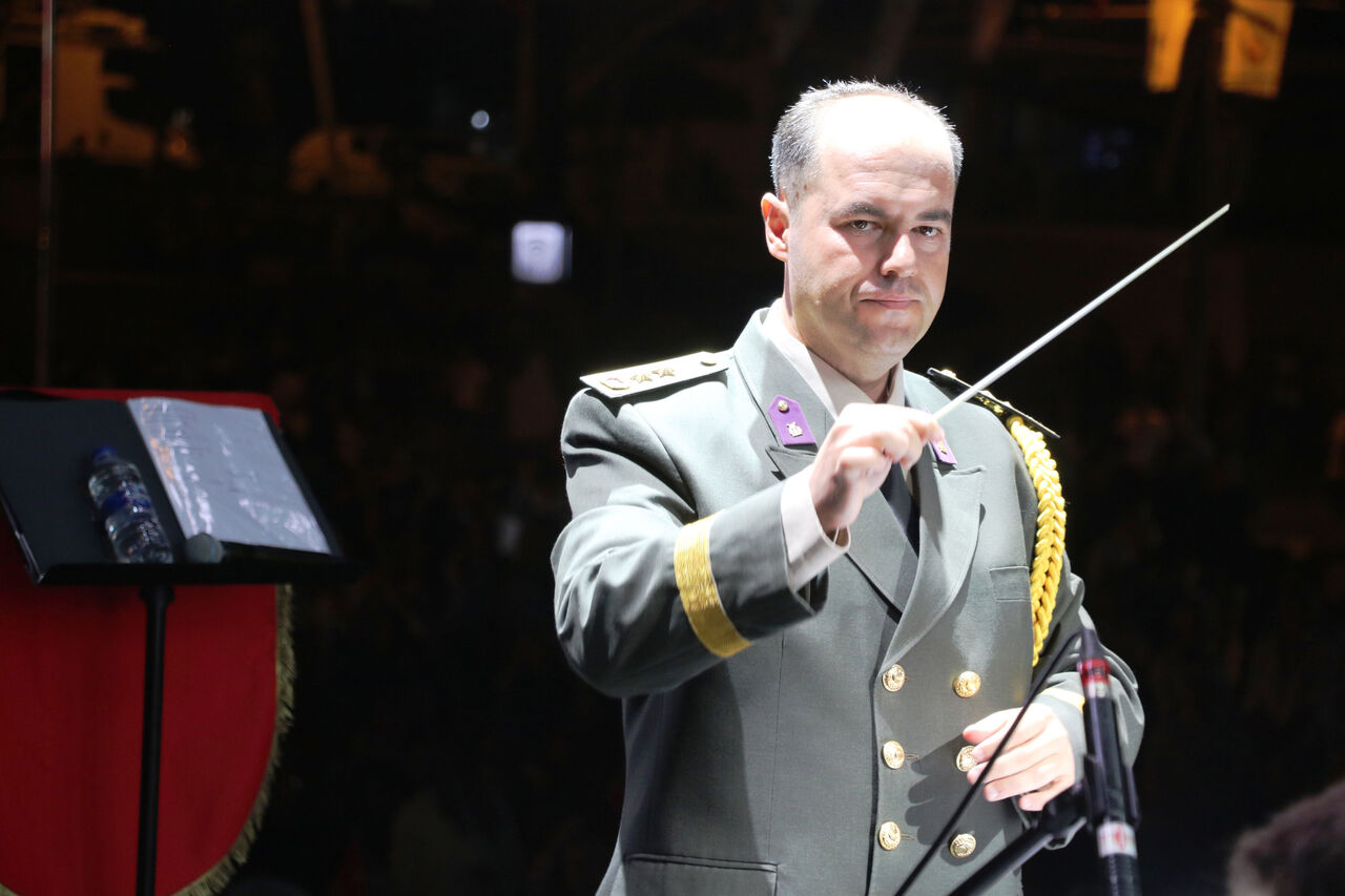 askeri-bandodan-bayram-konseri_9105_dhaphoto4