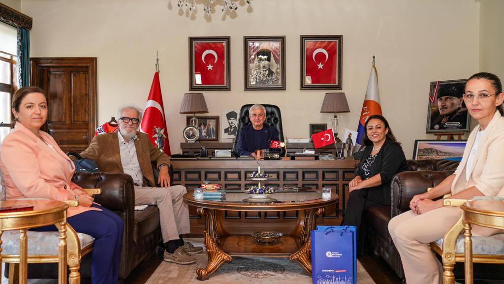 sakin-sehir-finike-turuncu-koy-ile-ornek-olacak_6971_dhaphoto2