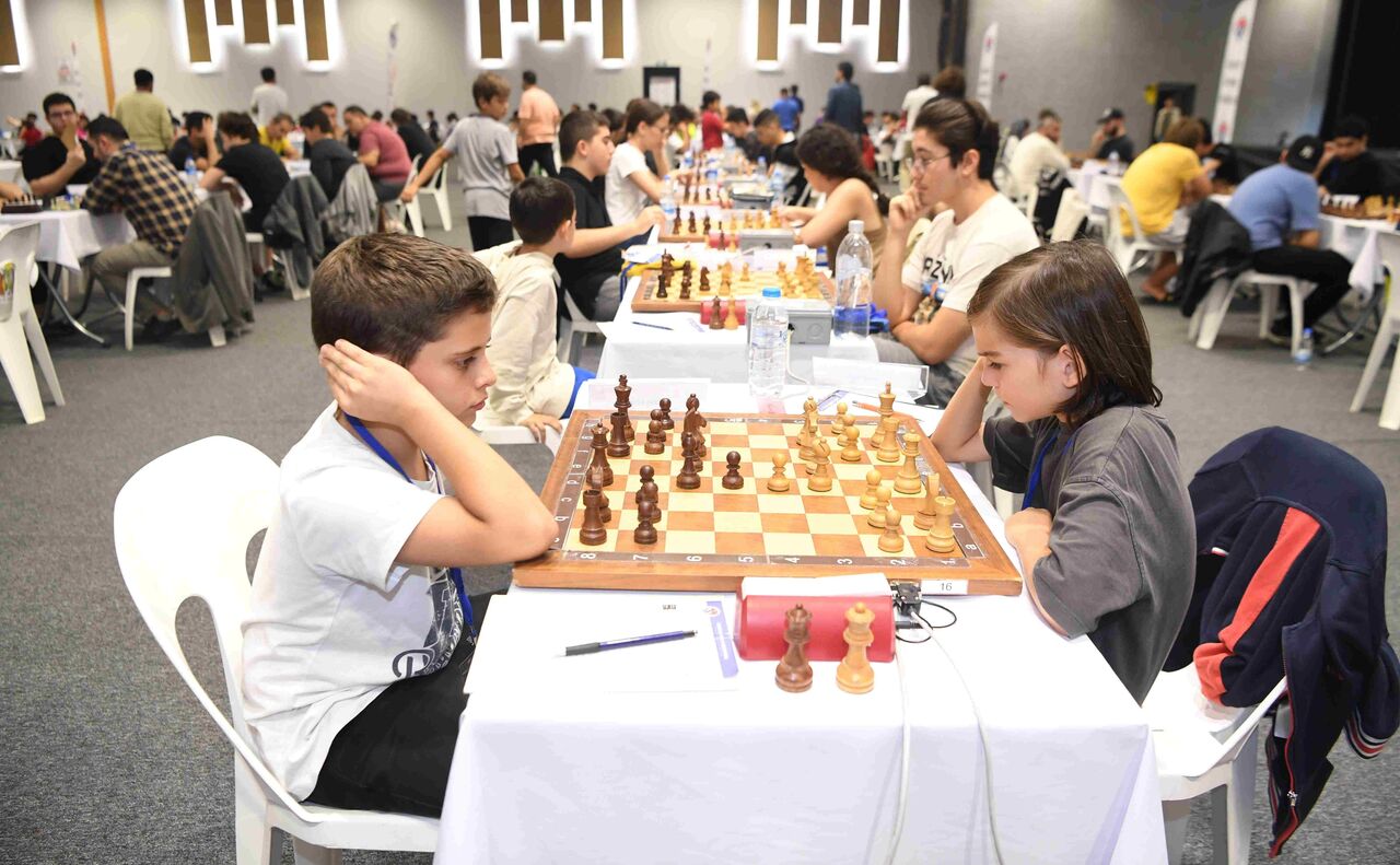 Satrancın kalbi Konyaaltı’nda atıyor  (14)