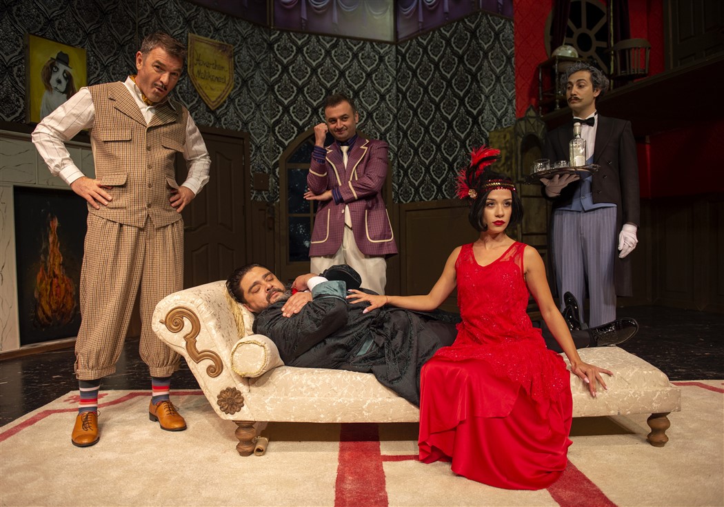 The play that goes wrong. The play that goes wrong