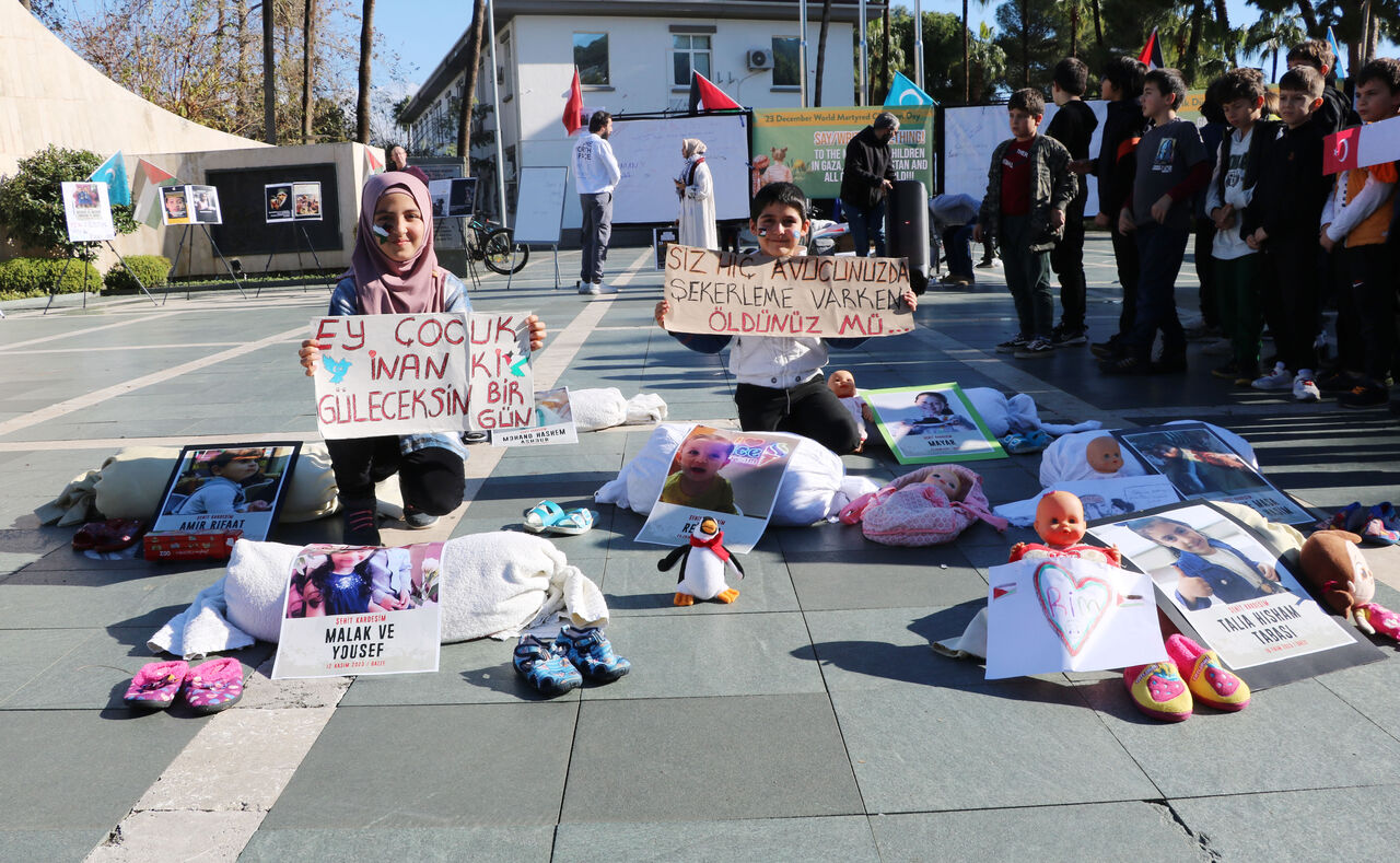 alanyada-gazzeli-cocuklar-anildi_1709_dhaphoto2