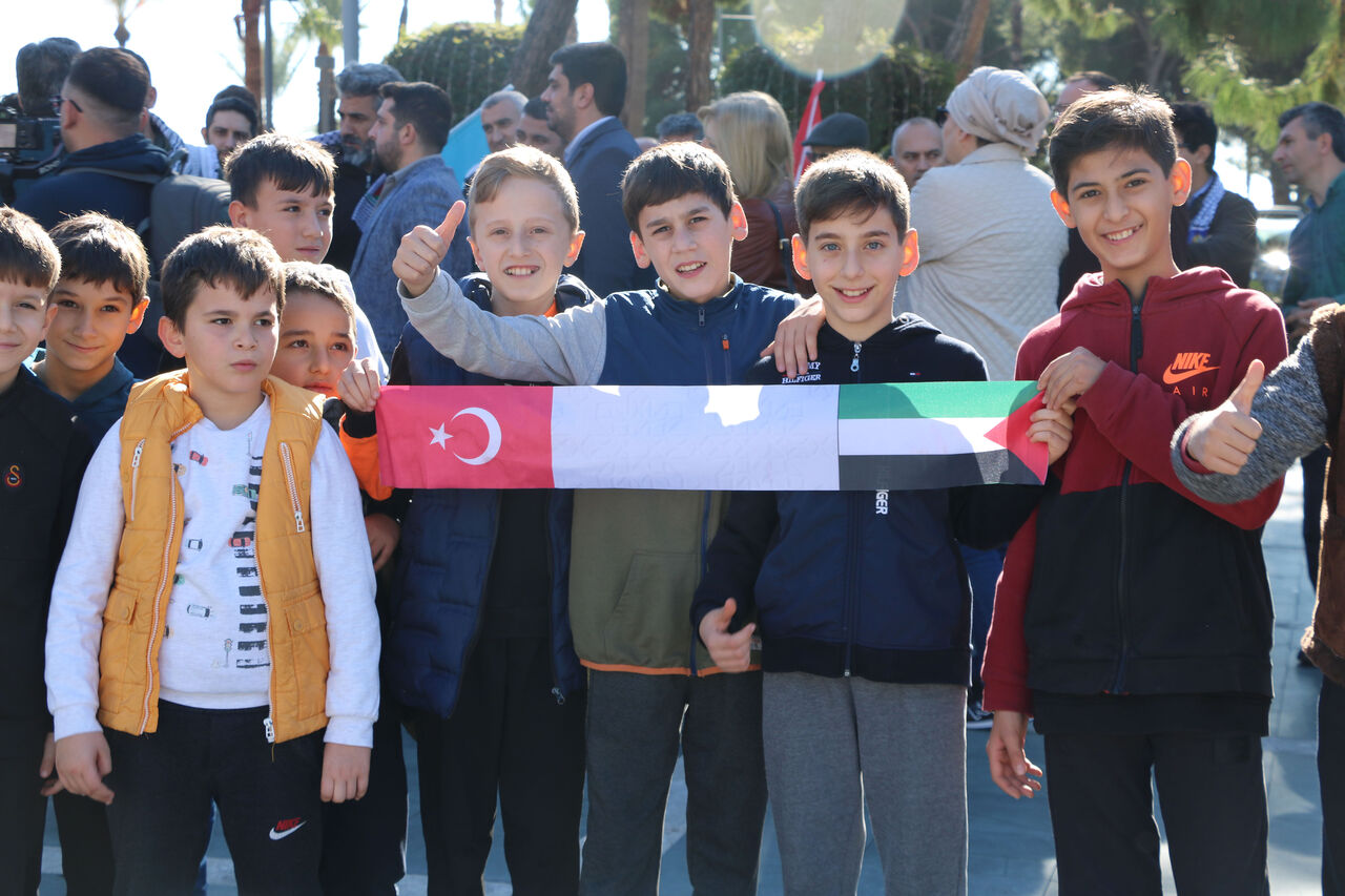 alanyada-gazzeli-cocuklar-anildi_1709_dhaphoto3