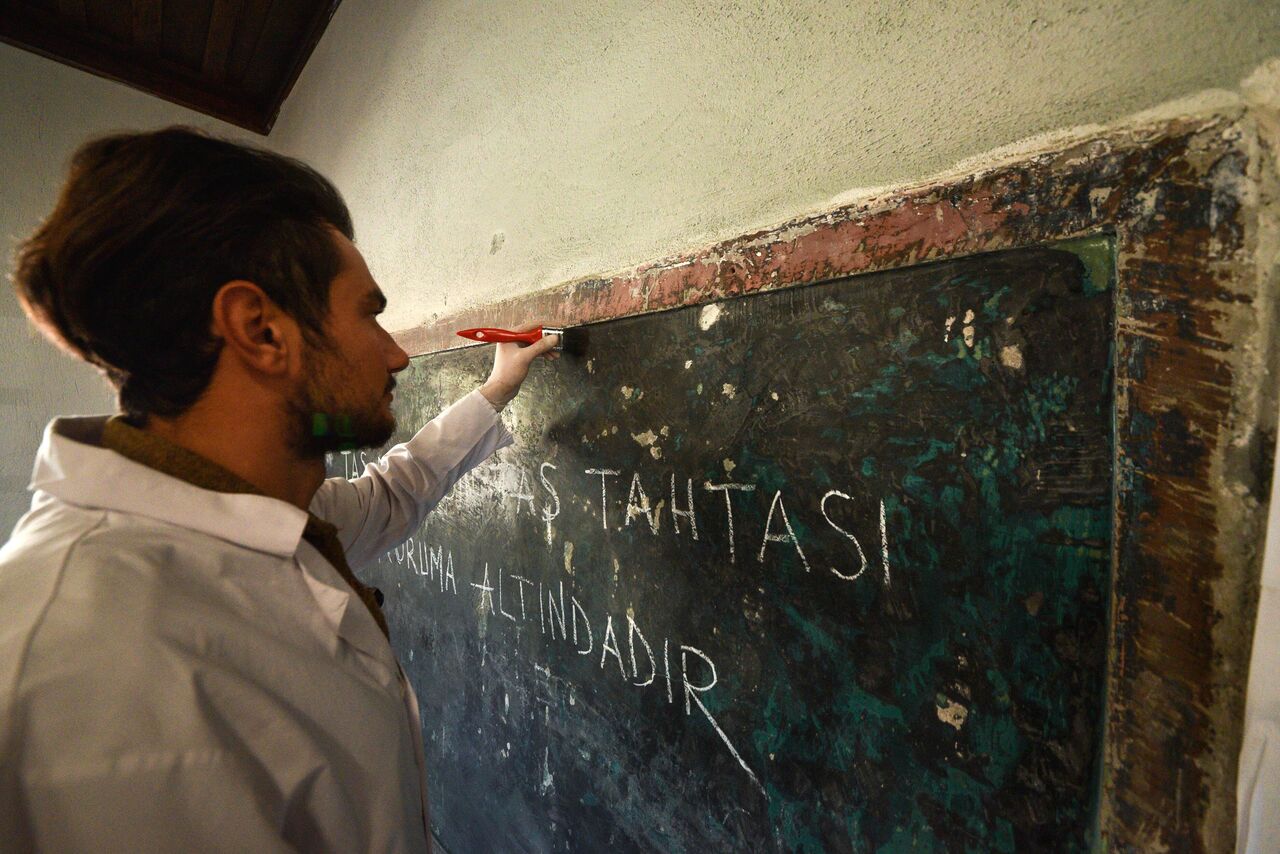siva-altindan-cikarilan-90-yillik-tas-tahta-uzerindeki-izlerle-korumaya-alindi_1957_dhaphoto2