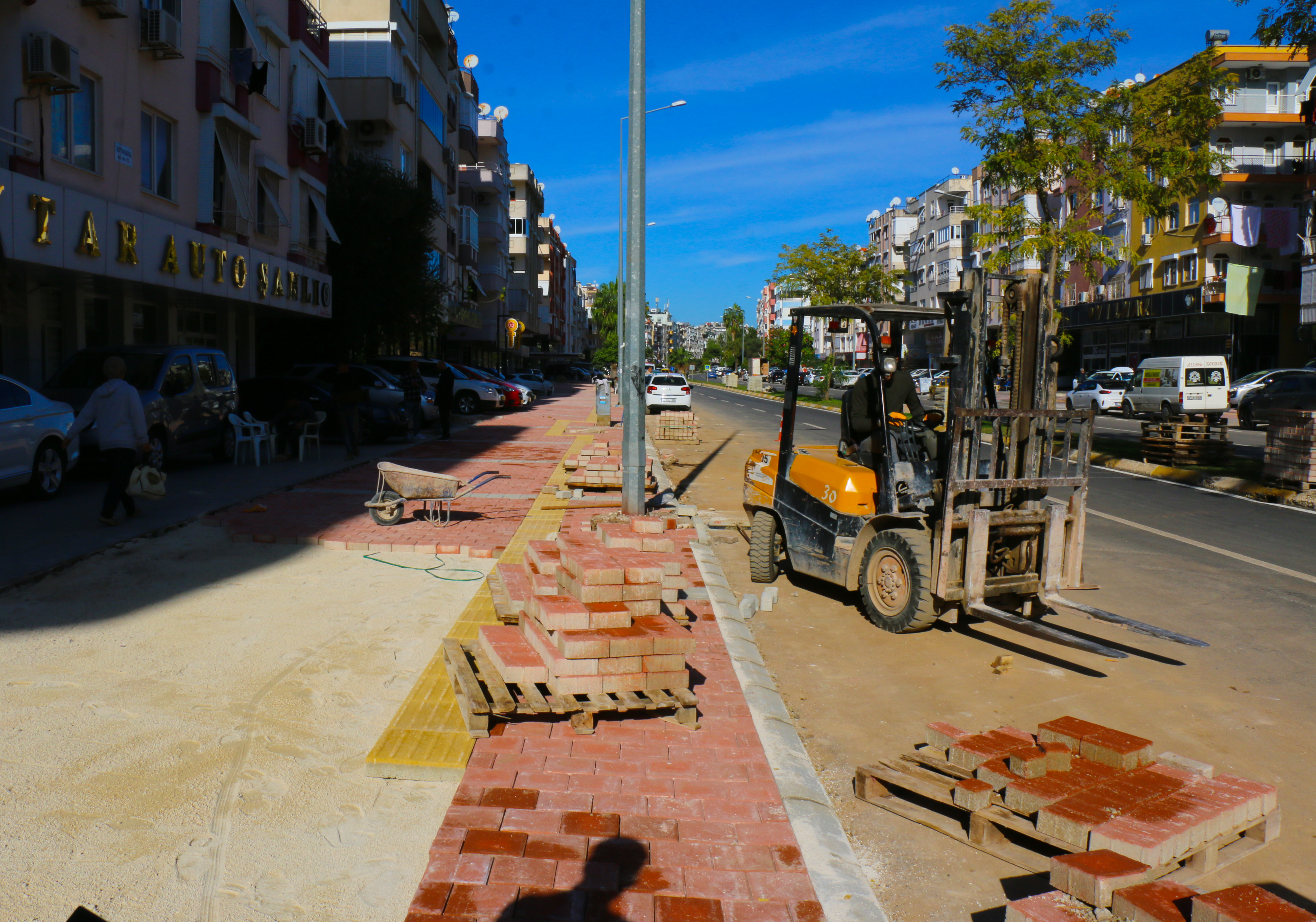 Turgut Reis Caddesi Kaldırım Çalışması (3)