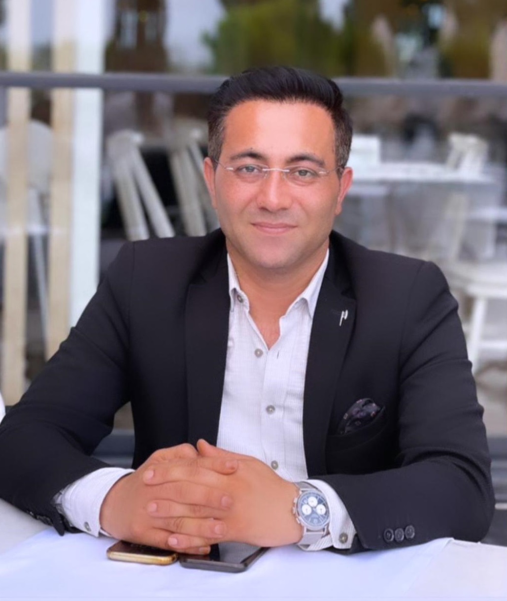 Akdeniz Yiyecek İçecek Yöneticileri Derneği Başkanı Mustafa Gençer