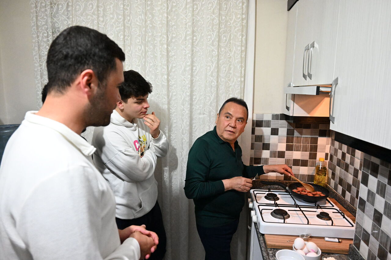 Baskan Bocek Sahurunu Ogrencilerle Yapti 26495 (1)