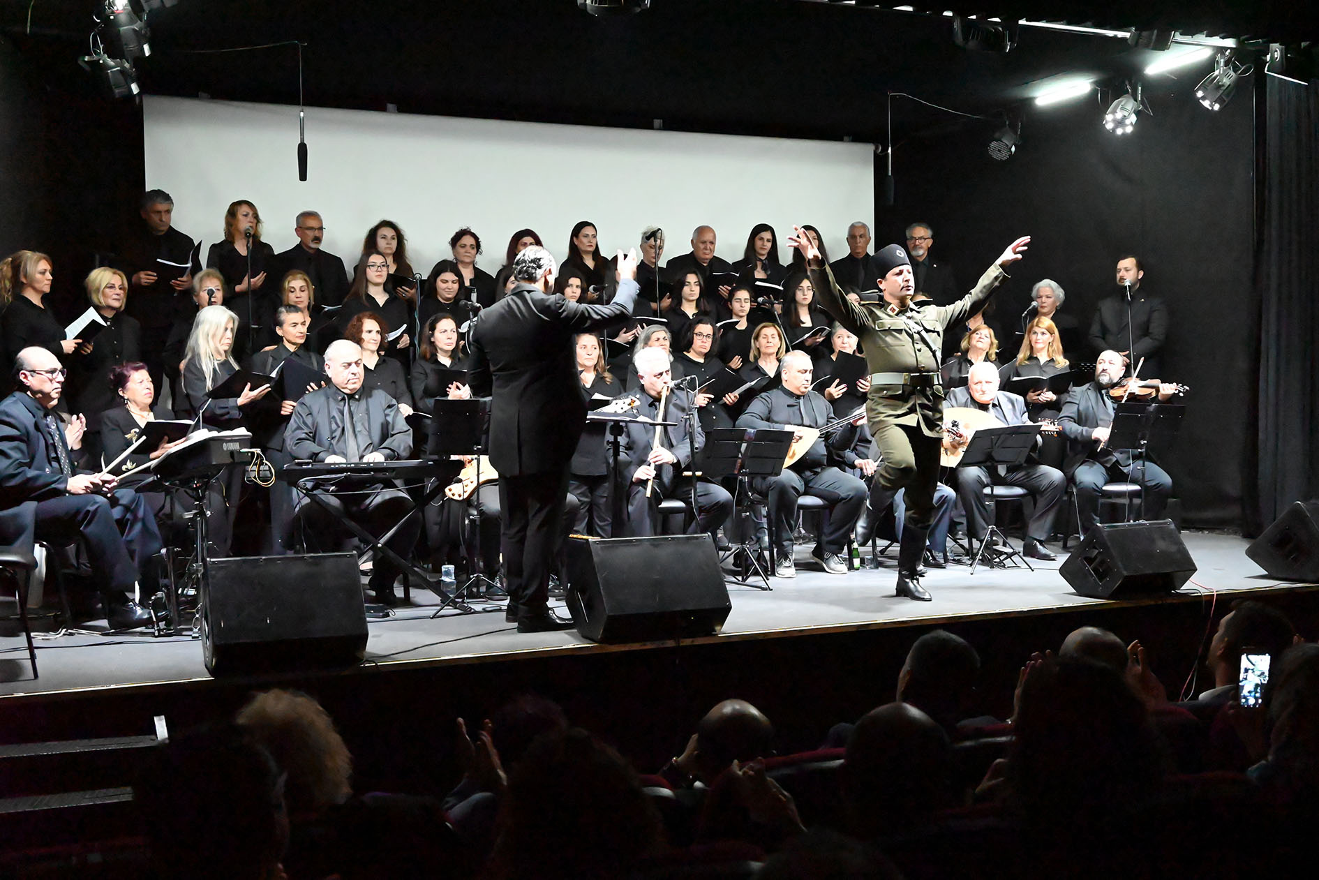 Canakkale Sehitleri Konserle Anildi 27568 (1)