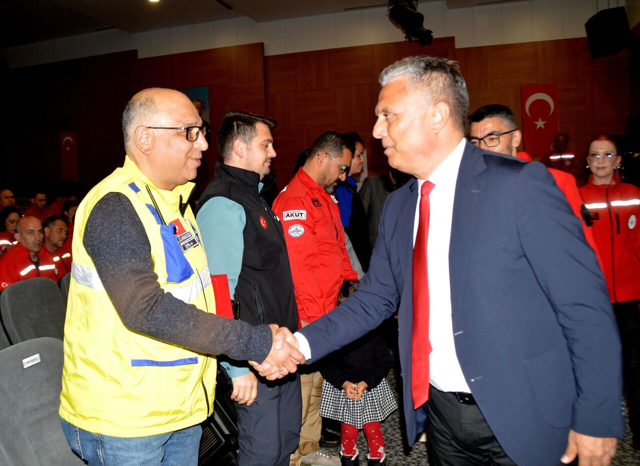 Dogal Afetin Kahramanlari 28782 (2)