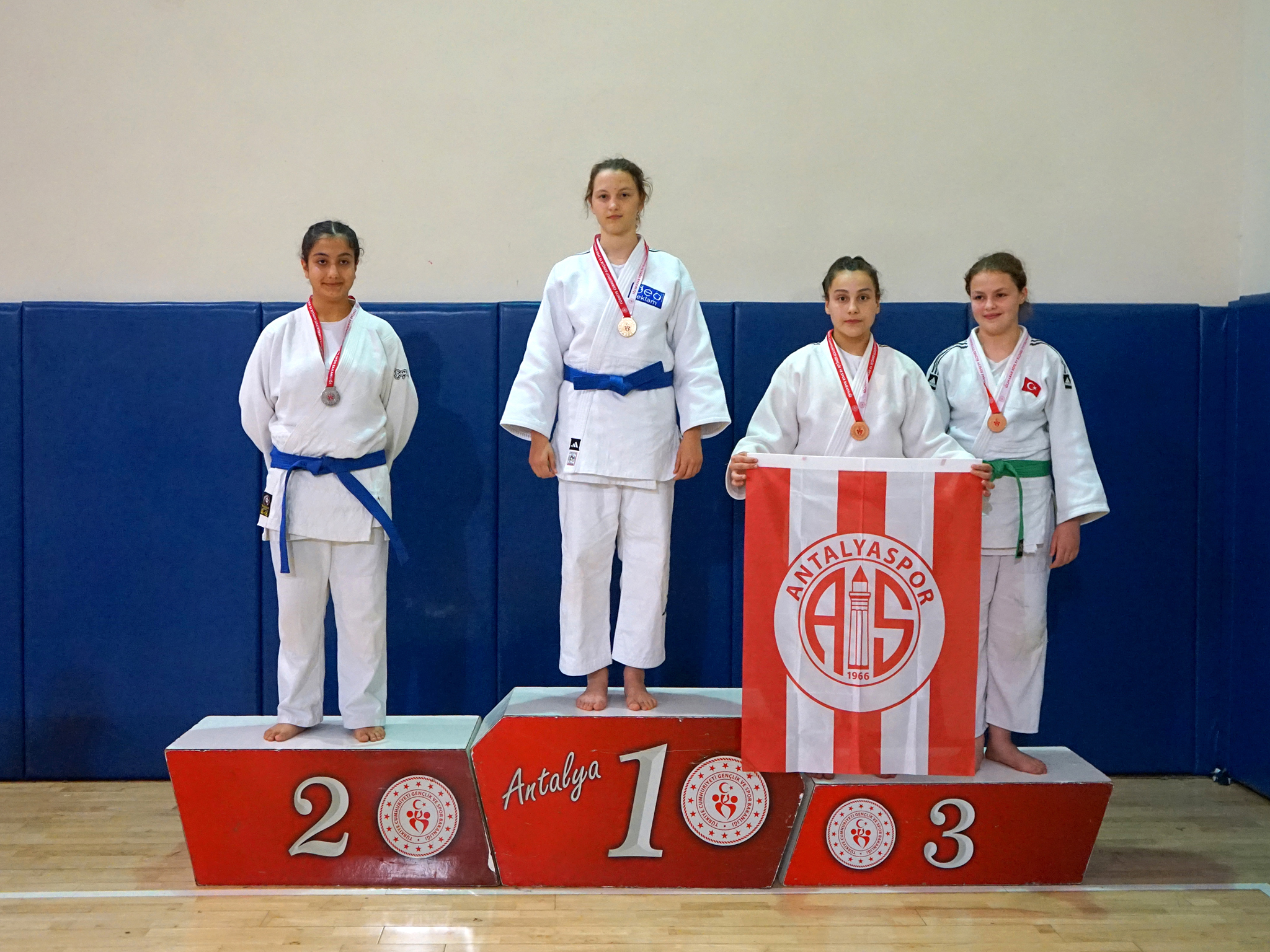 4 Antalyaspor Judo (Tuana Keleş)
