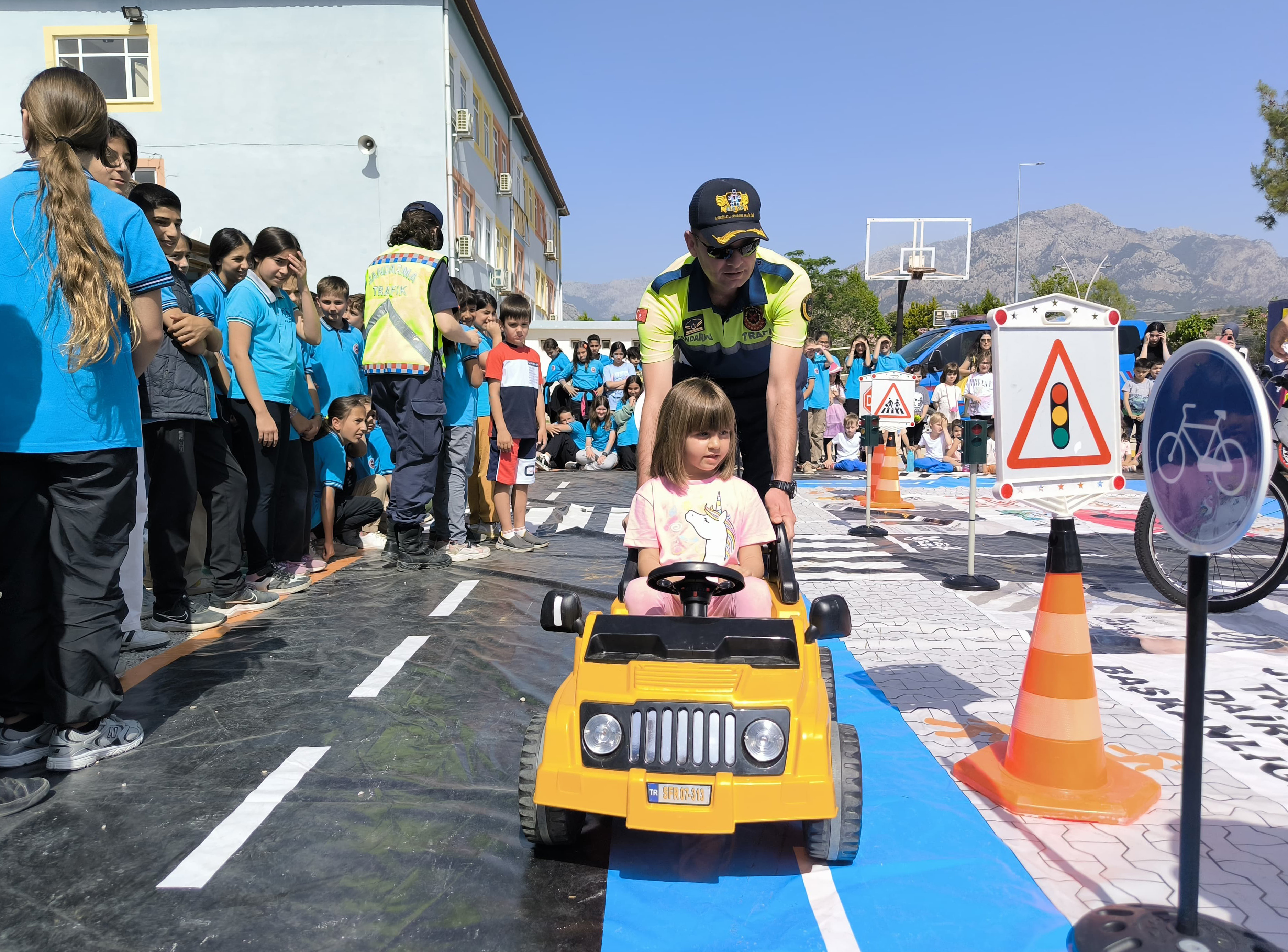 Jandarmadan Uygulamali Trafik Egitimi 47104 (1)