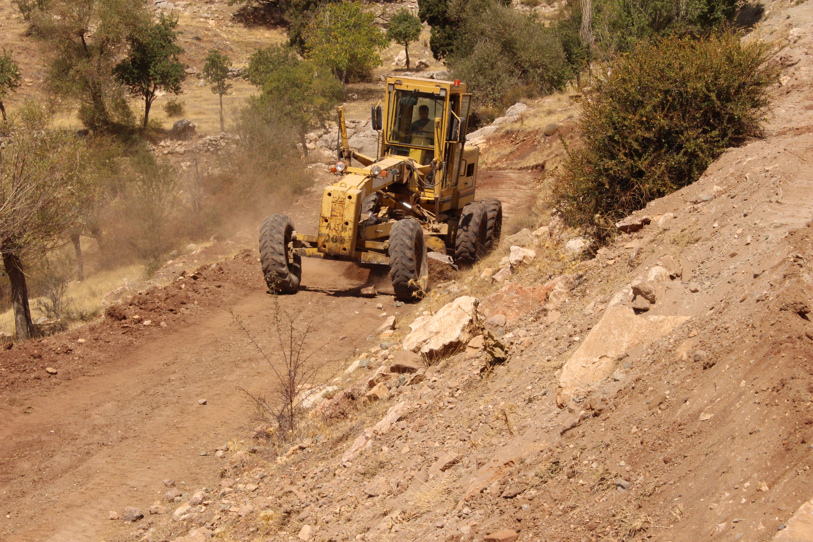 Macun Mahallesi Yayla Yolu Yapım Çalışması (5)