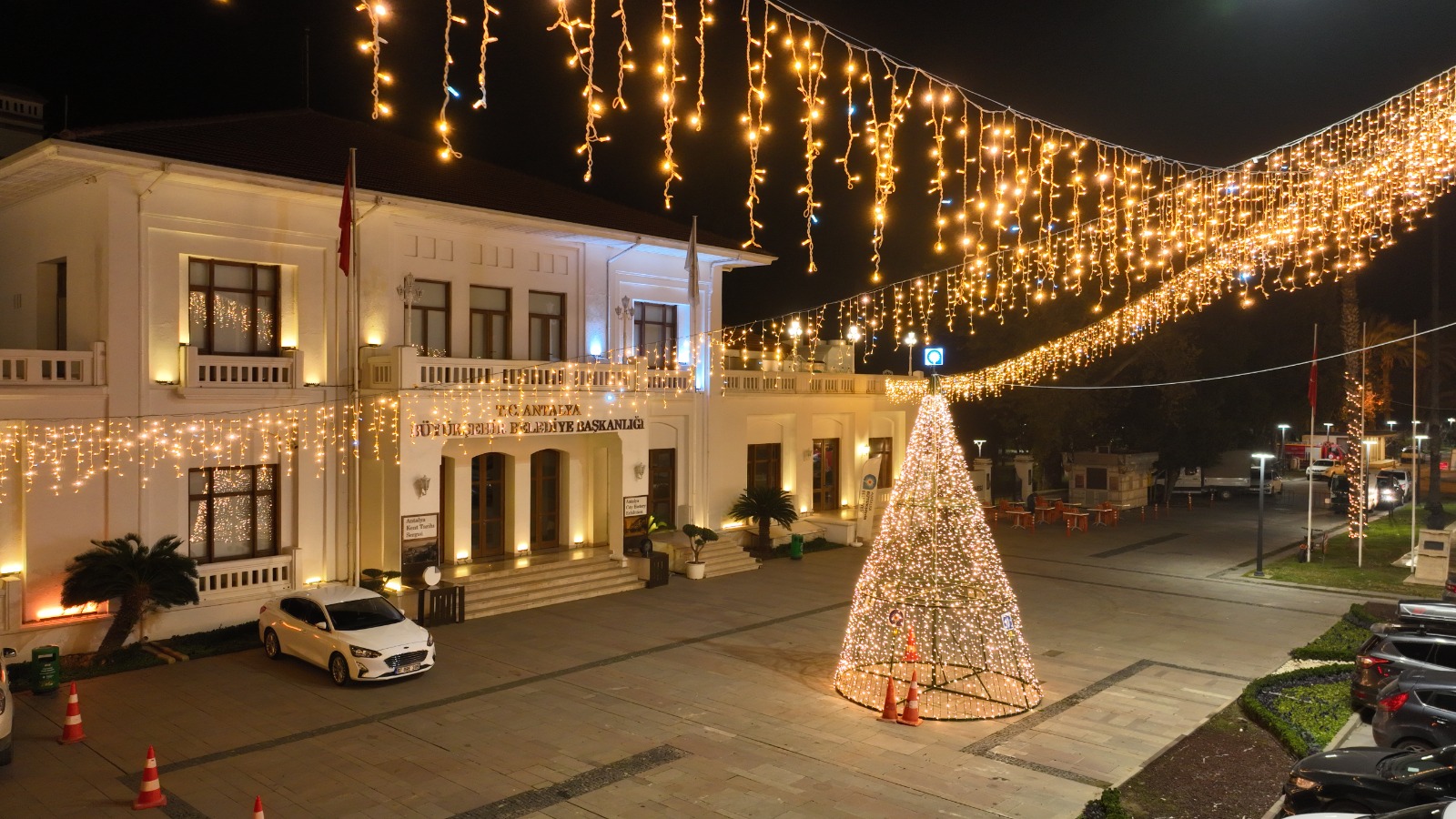 Antalya Işıl Işıl Yılbaşına Hazır (14)