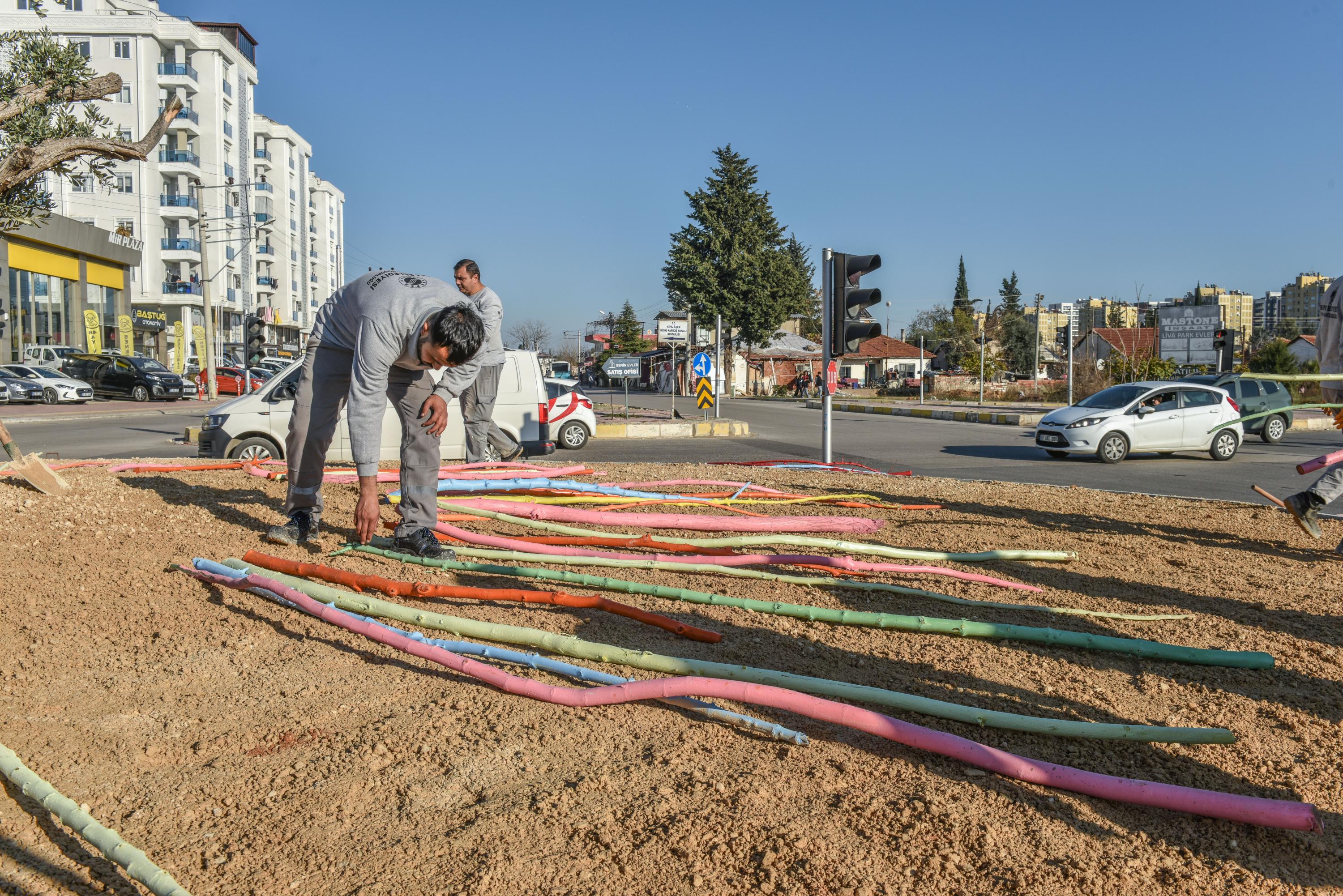 Hastane Yolu Kavsagina Rengarenk Ekolojik Peyzaj 2