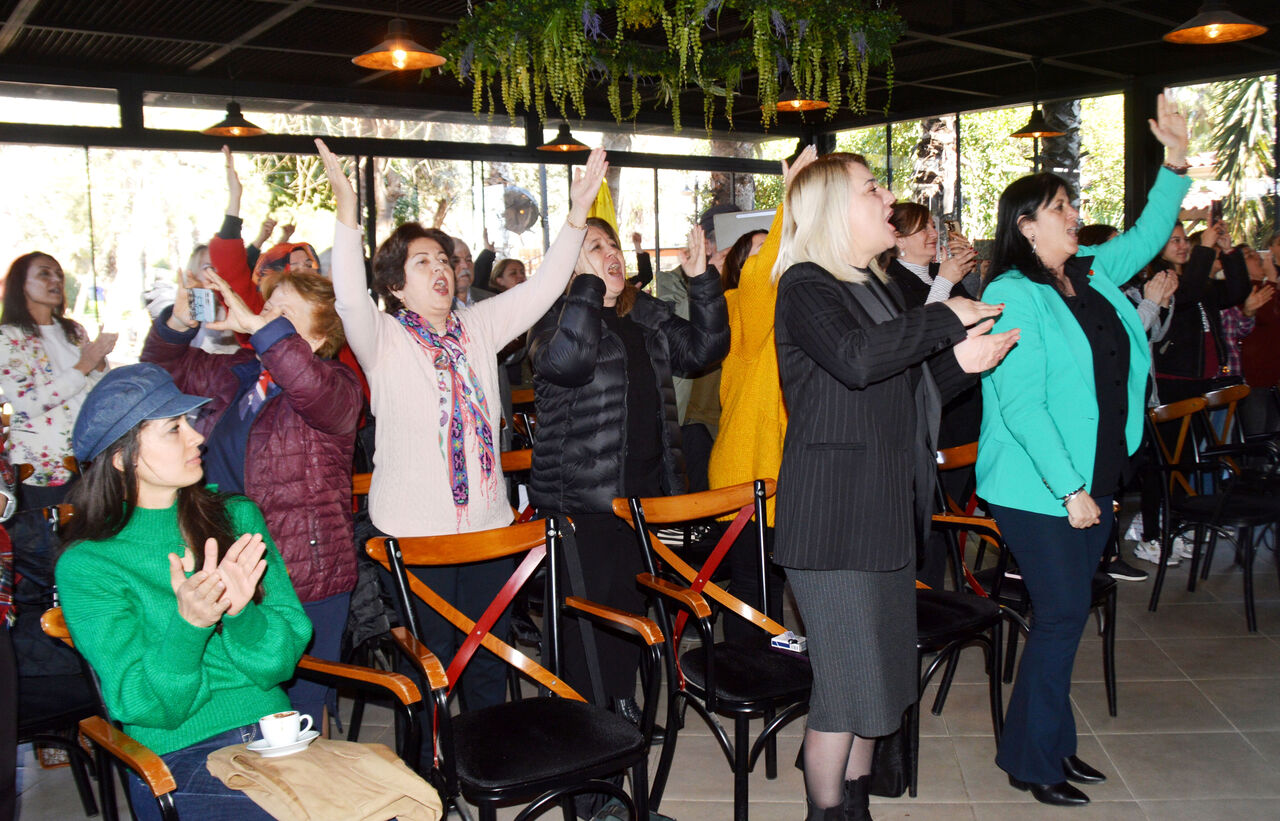 A N T A L Y A L I K A D I N L A R D A N S E V G I G U N U 560525 166109