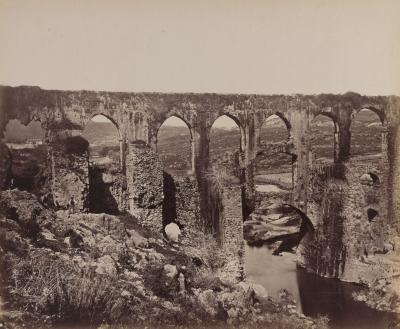 Buca Kizilcullu Su Kemeri Izmir Rubellin Et Fils Fotografi
