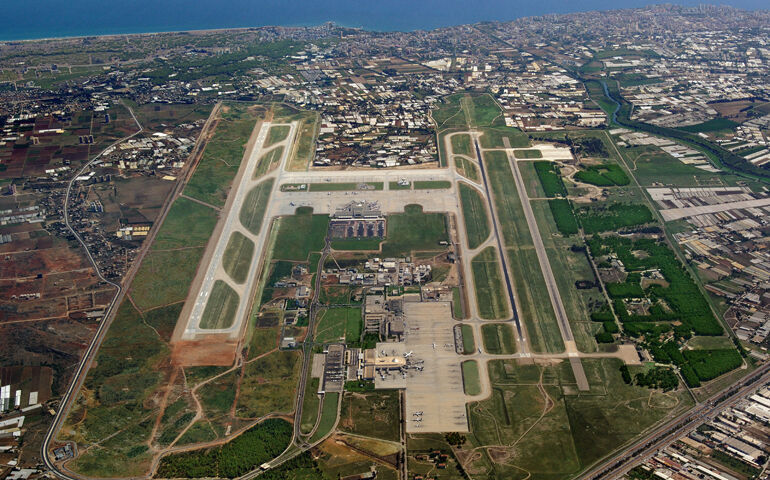 Antalya Havalimani Buyuk