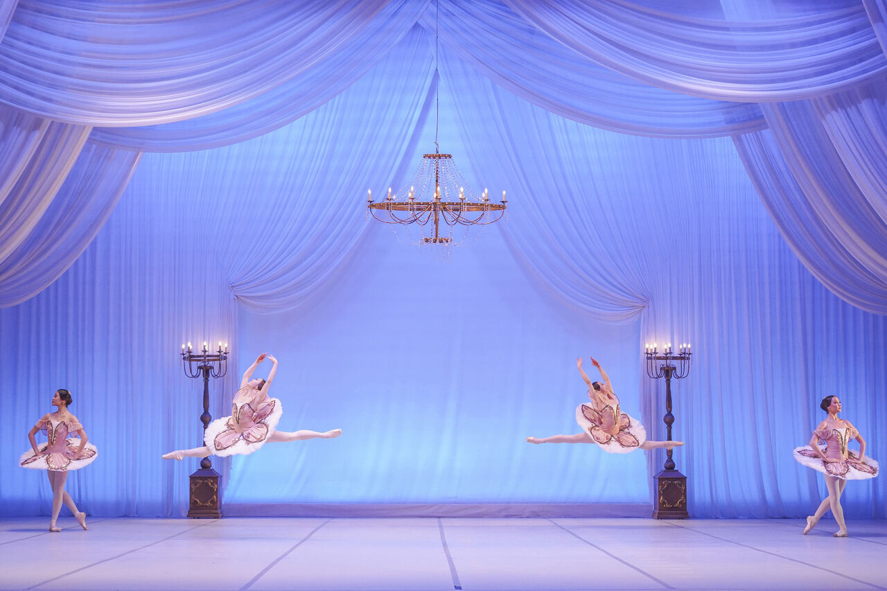 P A Q U I T A & B I R Y A Z G E C E S I R U Y A S I S E Z O N A 599229 177377