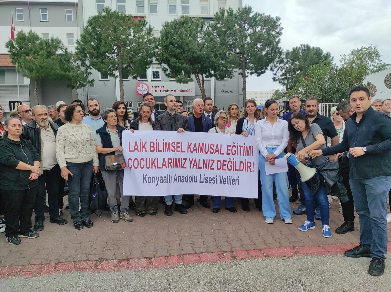 F8C1830B Fb06 490C Bcbe 274Dfa9Bd30E