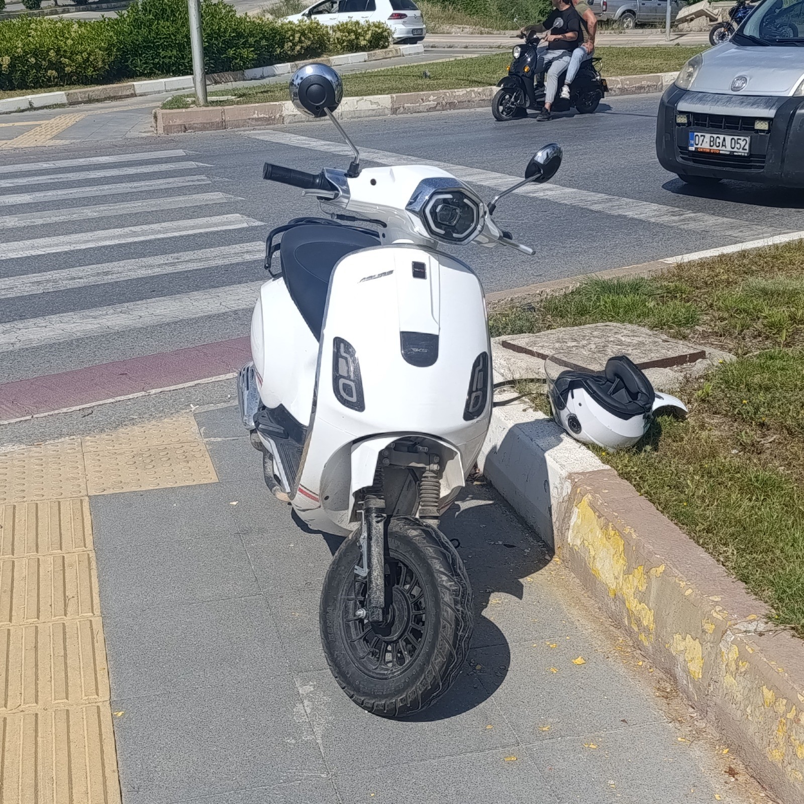 A W454308 02