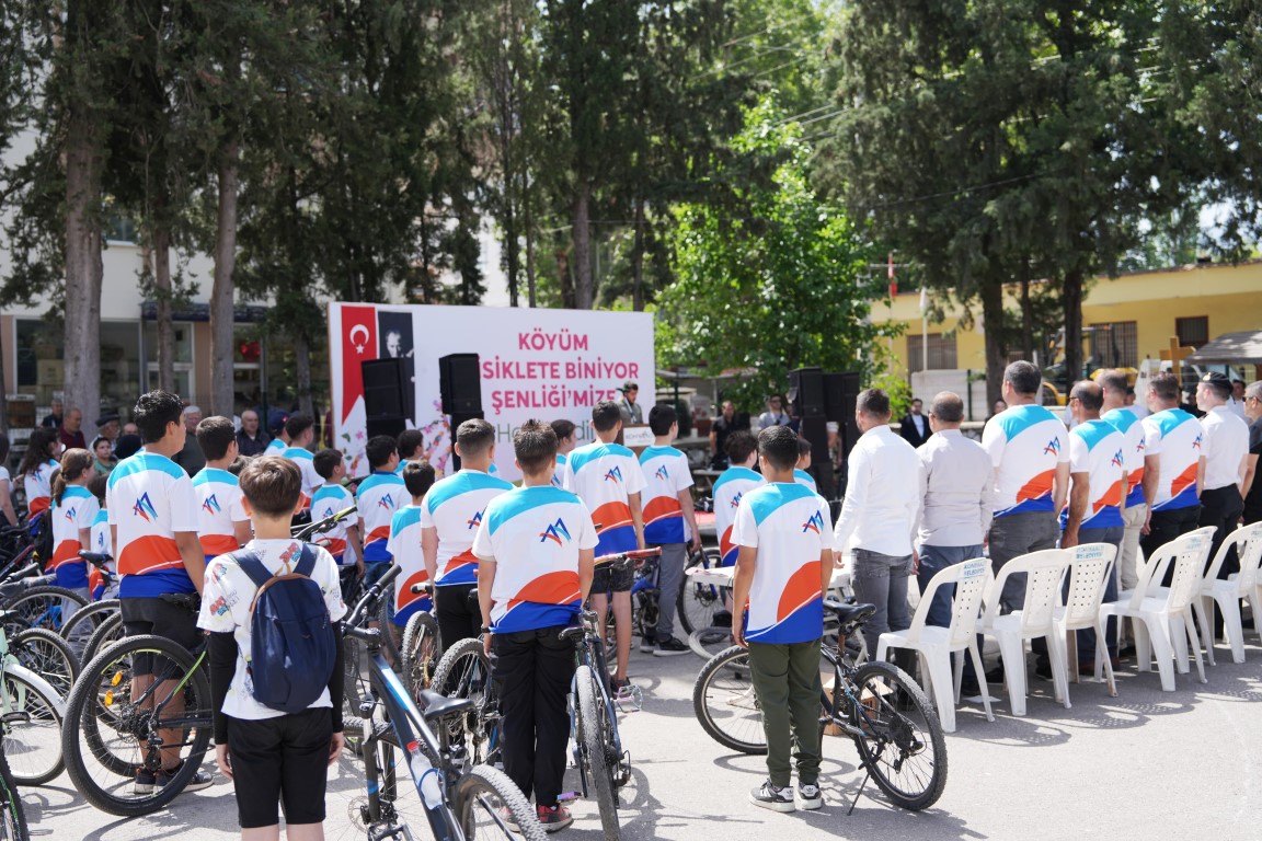 Başkan Kotan Konyaaltililar İle Bi̇si̇klet Sürdü (1)