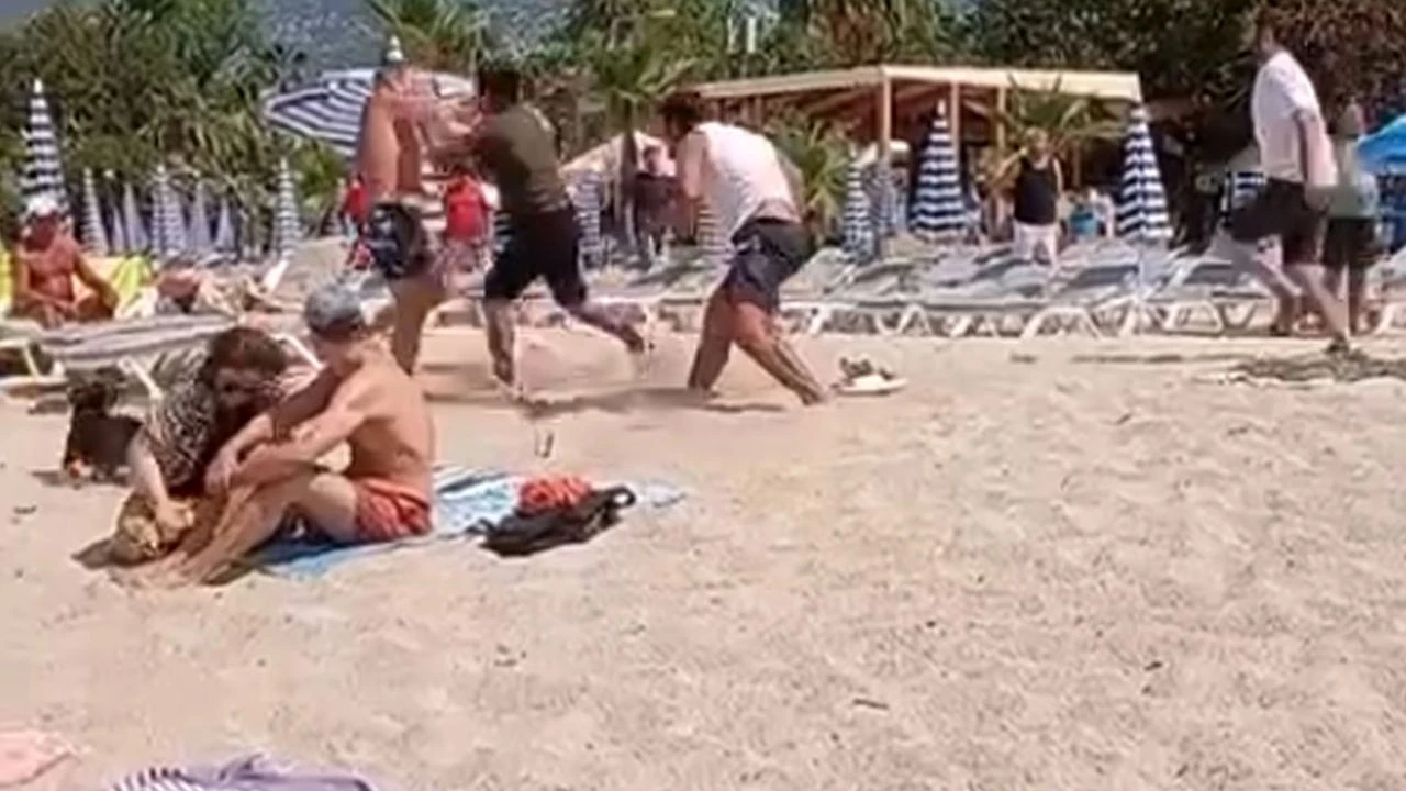 S E Z L O N G K I R A L A M A T A R T I S M A S I N D A T U R I S T I N 721259 213177-1