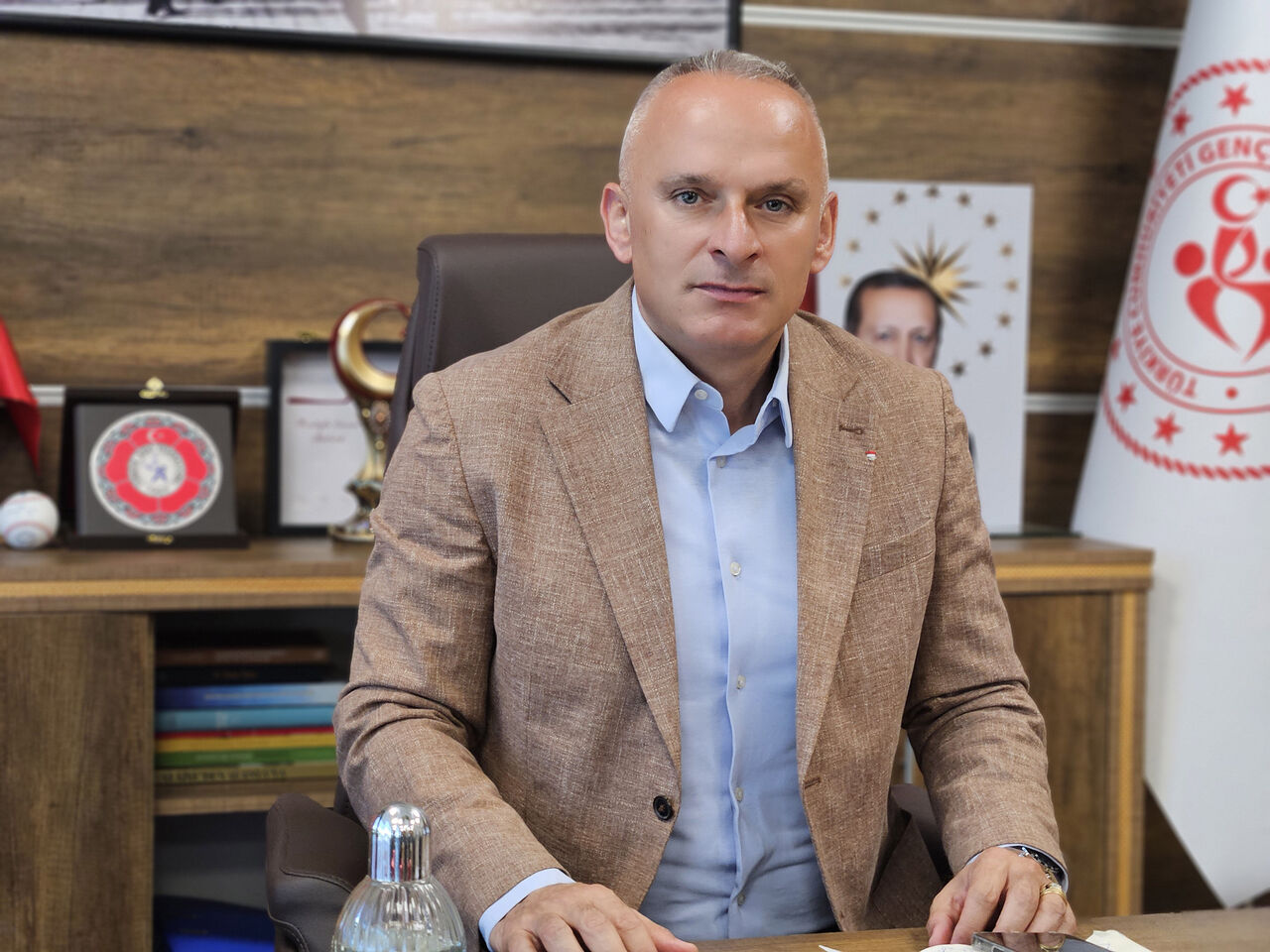 300 B I N O G R E N C I G E N C L I K K A M P L A R I N D A O L A C 776266 229441