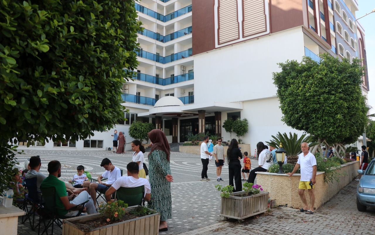 A N T A L Y A D A 5 Y I L D I Z L I O T E L D E Y A N G I N T U R 763080 225211