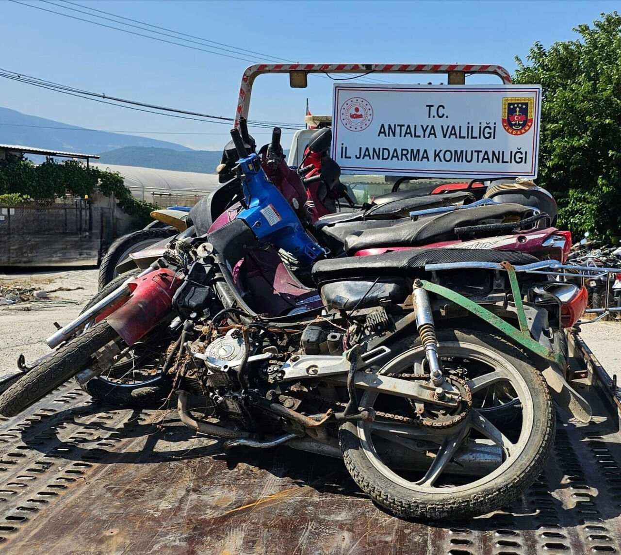 A N T A L Y A D A H U Z U R G U V E N M O T O S I K L E T D E N E 774529 228911