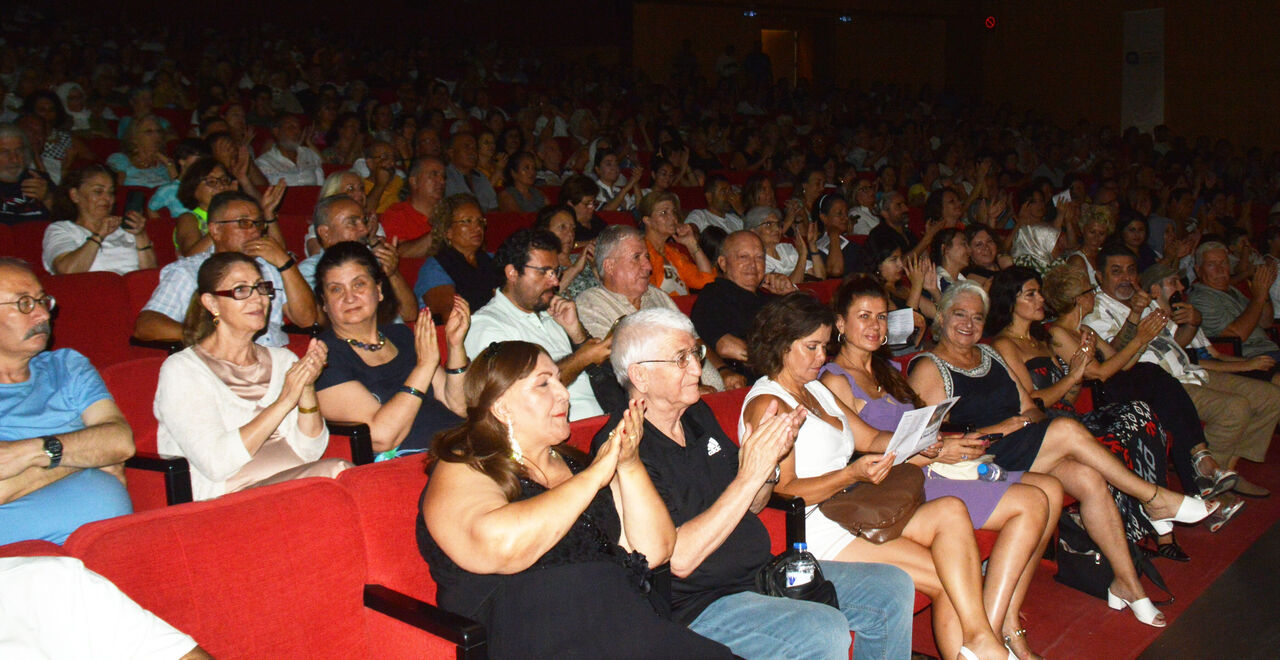 H E K I M L E R D E N Y A Z T U R K U L E R I 780149 230619