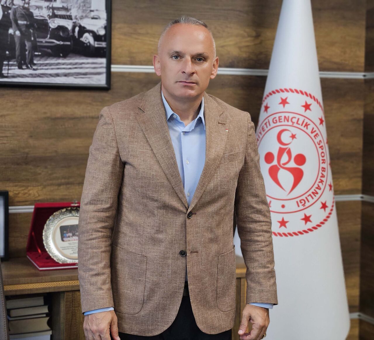 K I R S A L D A K I C O C U K L A R A P O R T A T I F Y U Z M E H A V U 779444 230396