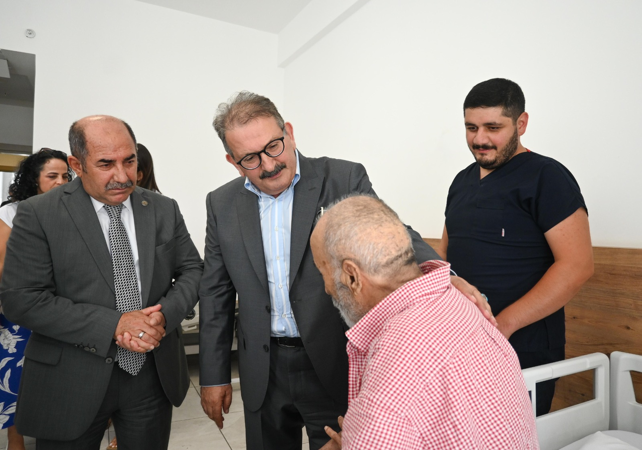 M U D U R L E R D E N H U Z U R E V I Z I Y A R E T I 773375 228544