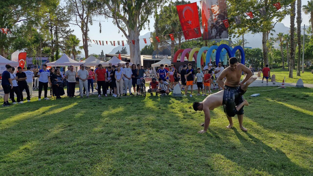 S A N A T V E S P O R K U L T U R U N Y E T E N E G I N G E L E C E 773364 228540