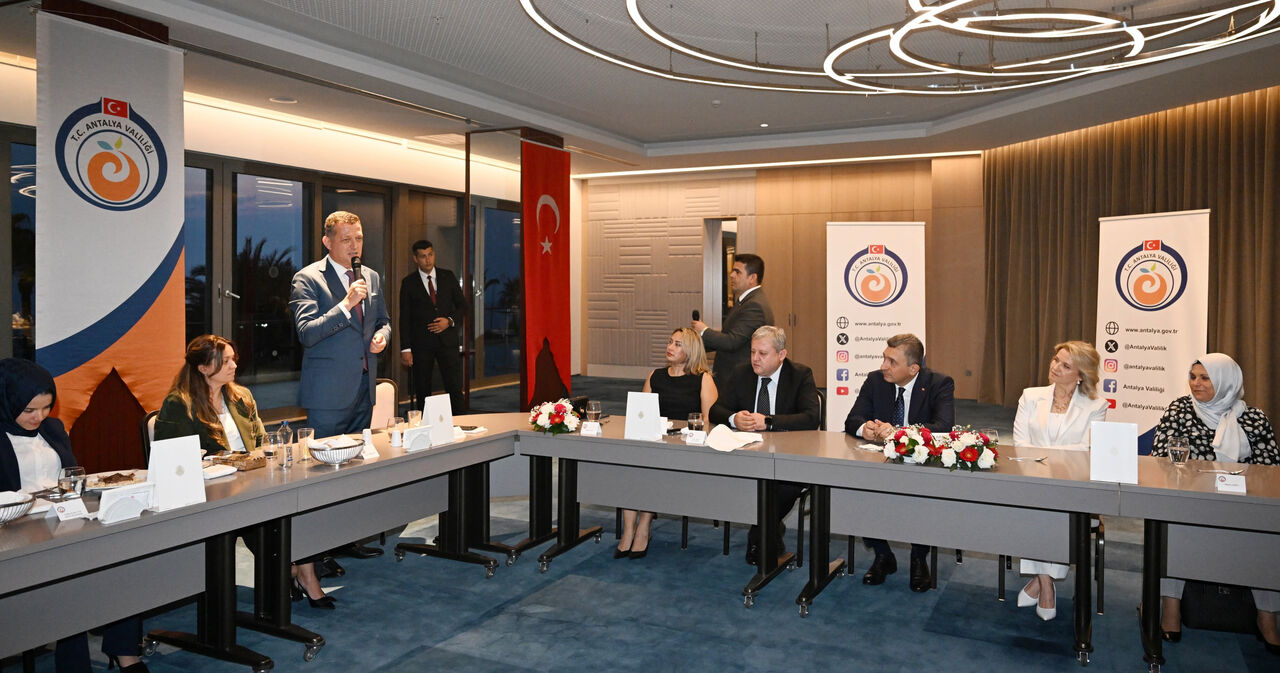 V A L I Y A R D I M C I L A R I V E K A Y M A K A M L A R O N U R U N A 762910 225159