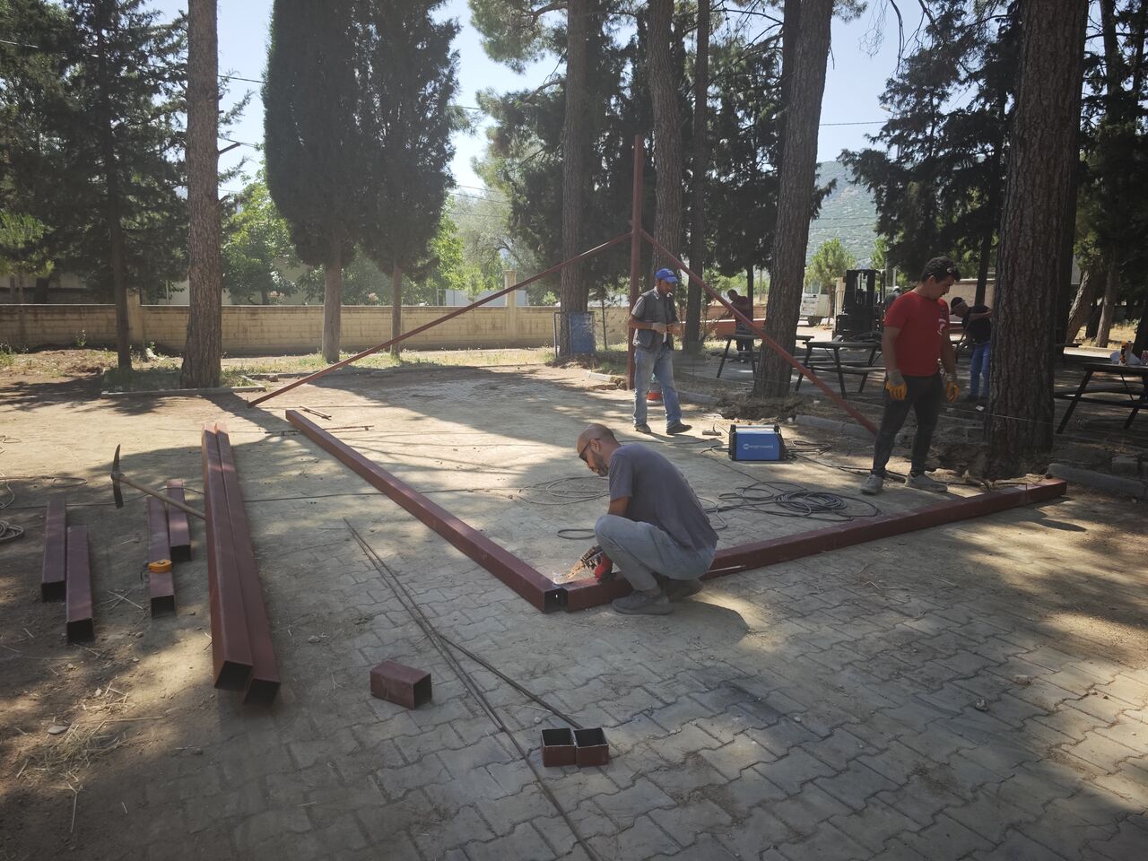 47A583A2 A836 45Db Adb8 E20Aec978C38