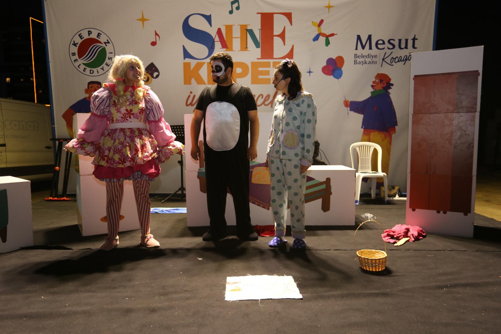 Cocuklar, Cankayada Sahne Kepez Ile Costu 2