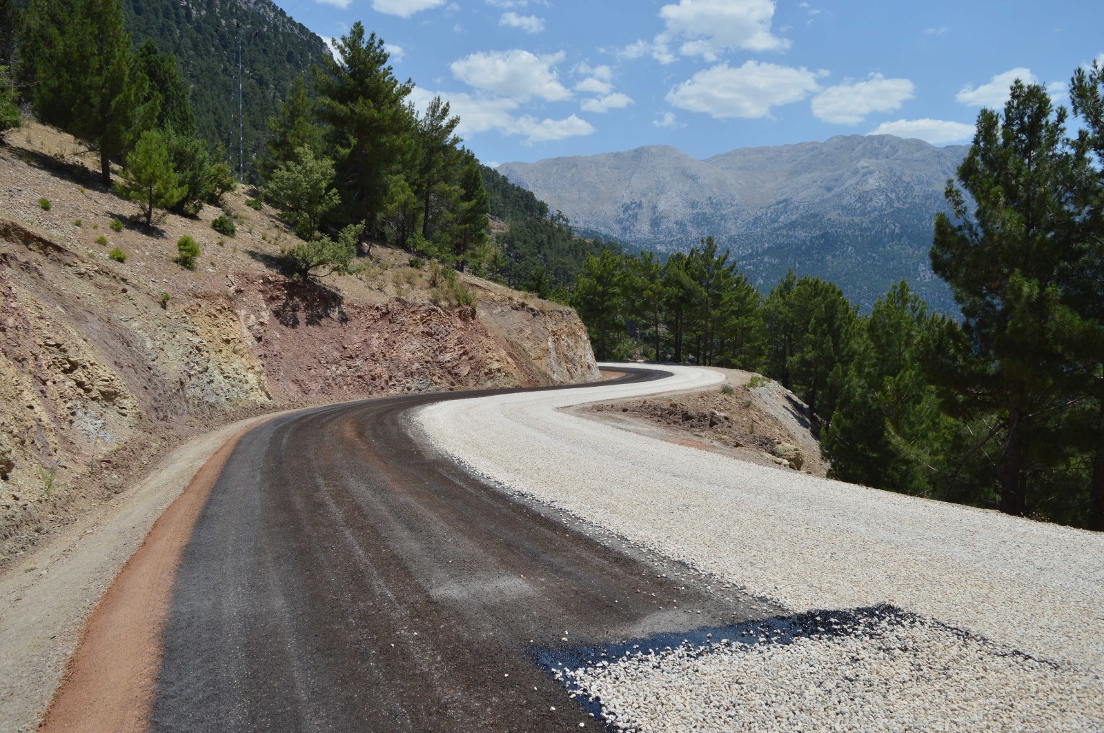 Gündoğmuş Pembelik Mahalle Yolu (1)