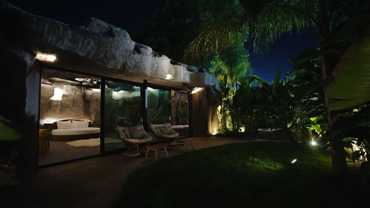 J E N N I F E R L O P E Z D O G U M G U N U N U A N T A L Y A D A K 808379 239389