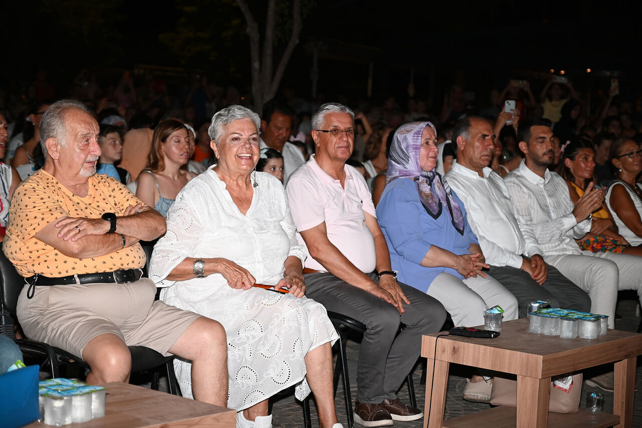 K E M E R D E S O K A K H A Y V A N L A R I Y A R A R I N A K O N S E 842459 249759