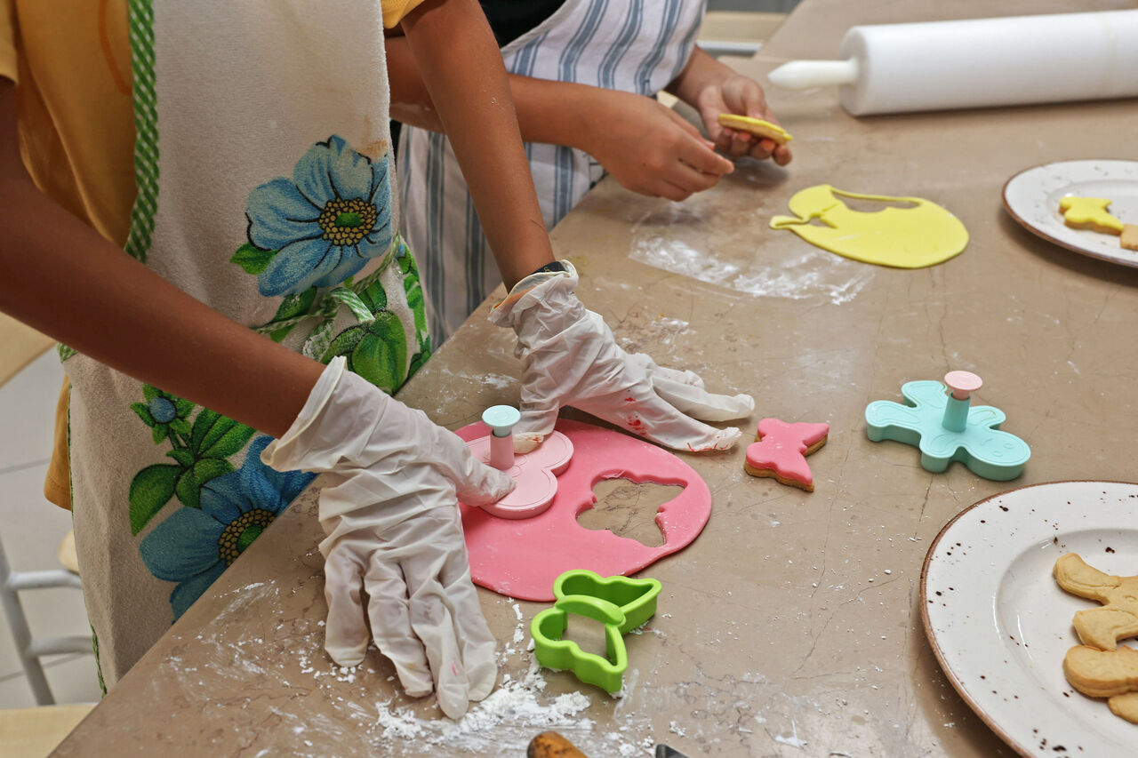 K U C U K S E F L E R D E N M U T F A K T A L E Z Z E T G O S T E R I S 833516 246982