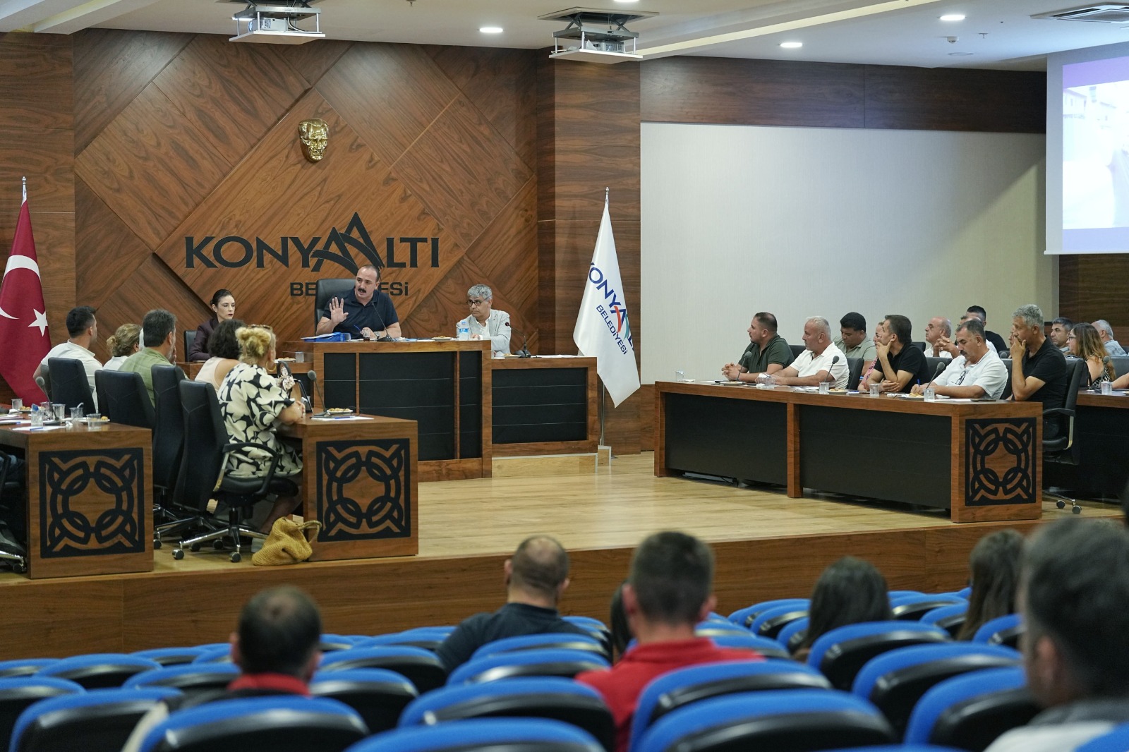 Konyaaltı Belediyesi Muhtarlar Meclisi Ücüncü Kez Toplandı (3)