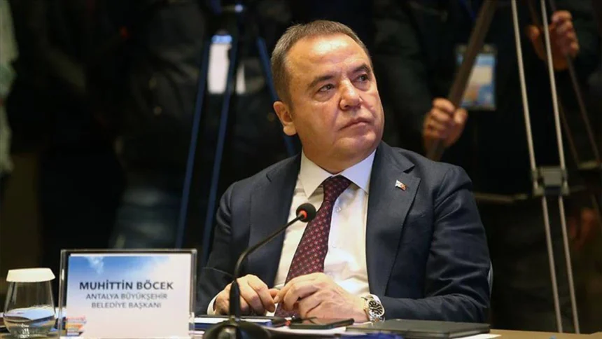 Muhittin Bocek In Eski Gelini De Gozaltina Alindi Oglu Hakkinda Gozalti Karari Verildi 860X484